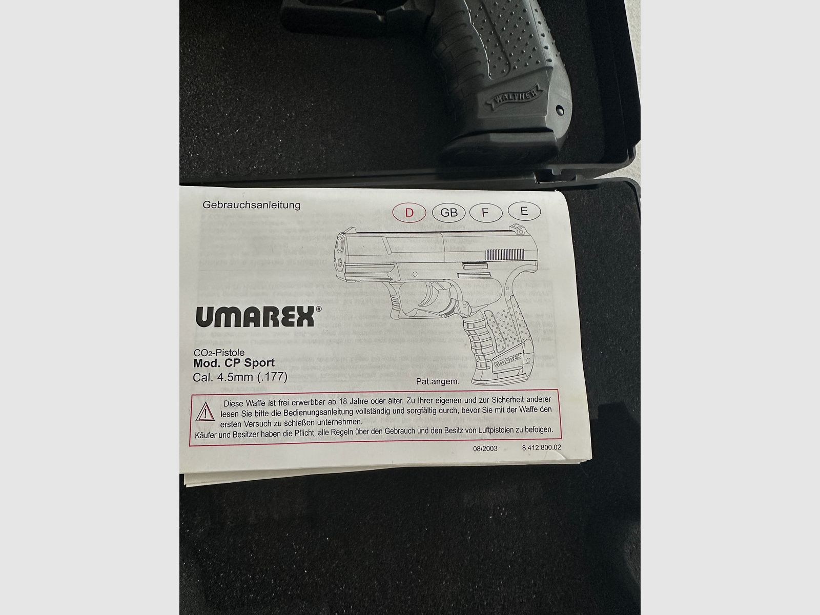 Walther Nighthawk CO2 Pistole mit Red Dot Leuchtpunktvisier