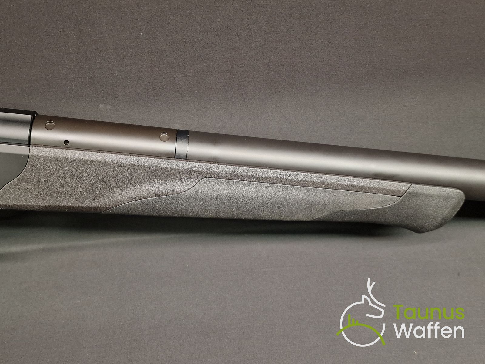Repetierbüchse Blaser R8 Ultimate Silence im Kal. 308 Win sofort verfügbar bei taunus-waffen.de