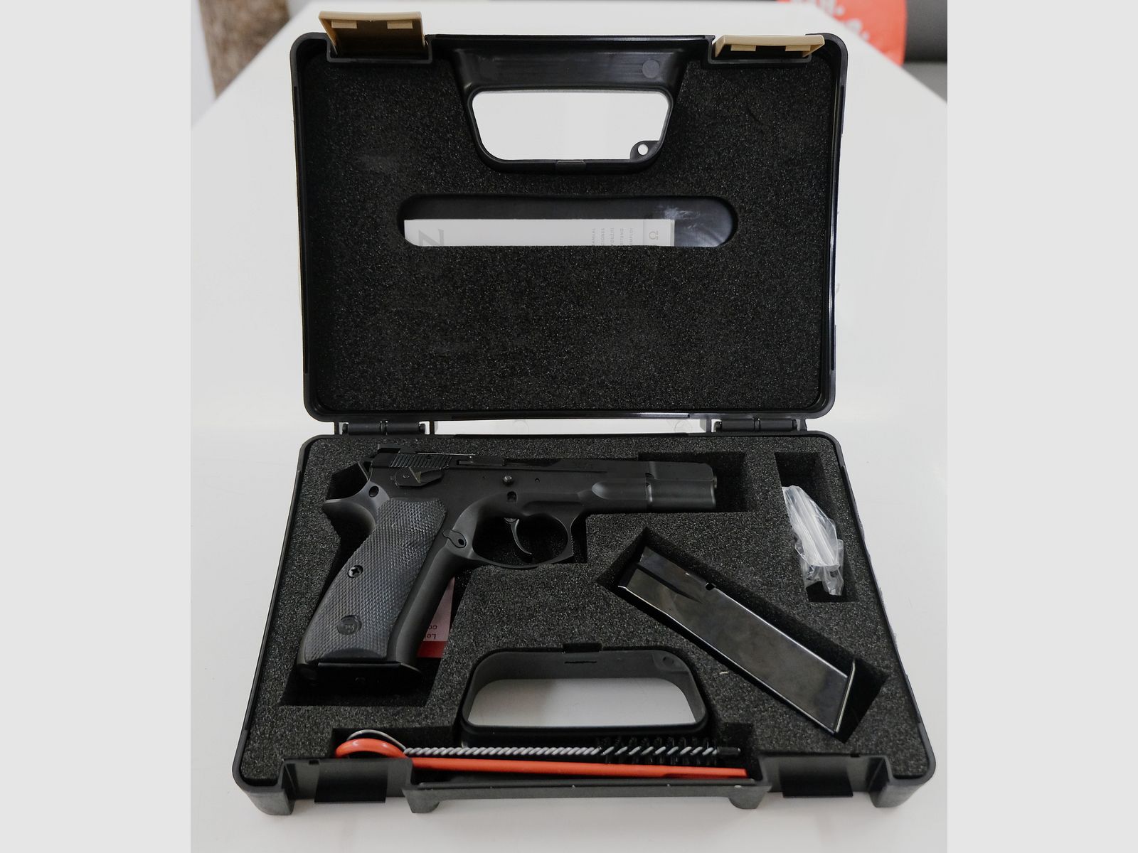 CZ 75 B Omega - Als nieuw