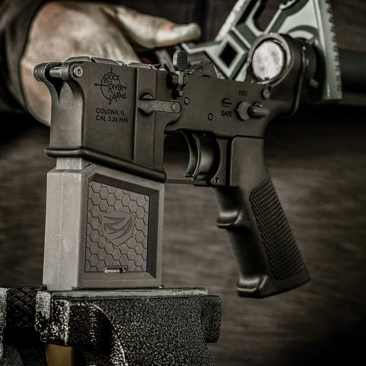 Real Avid - Blok mocujący Smart-Fit AR-15 Vise Block - AVAR15SFVB, zdjęcie 12 z 12