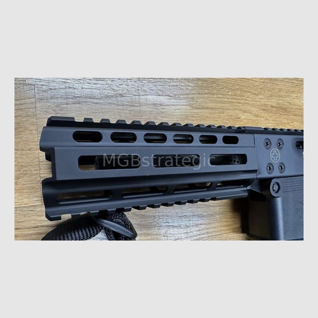 B&T AG halbautom. Büchse 9mmLuger GHM9 SD DE mit Integralschalldämpfer = Schallabsorberwaffe // bei uns mit H&K Riemen