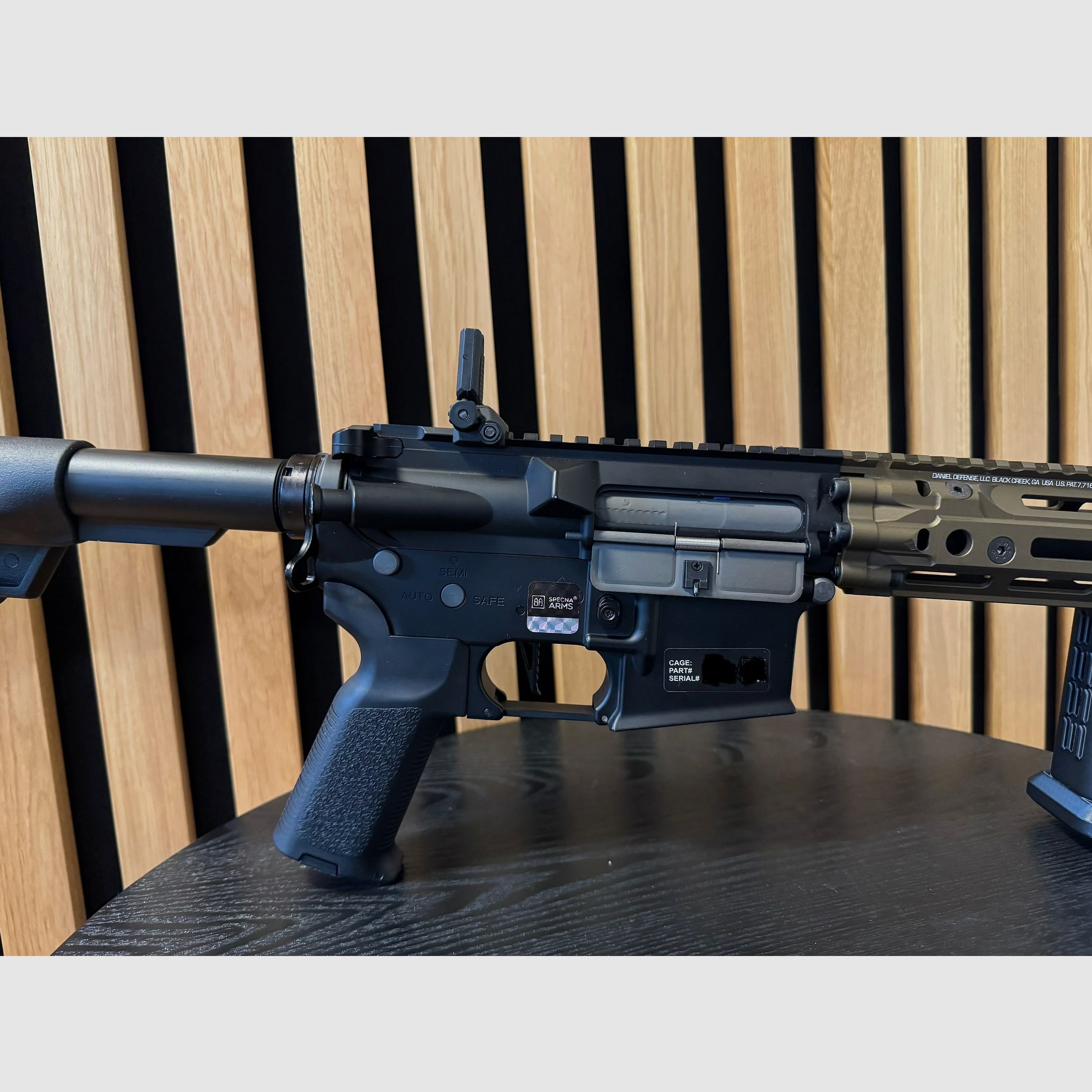 Specna Arms SA-E27-ETU - Daniel Defense