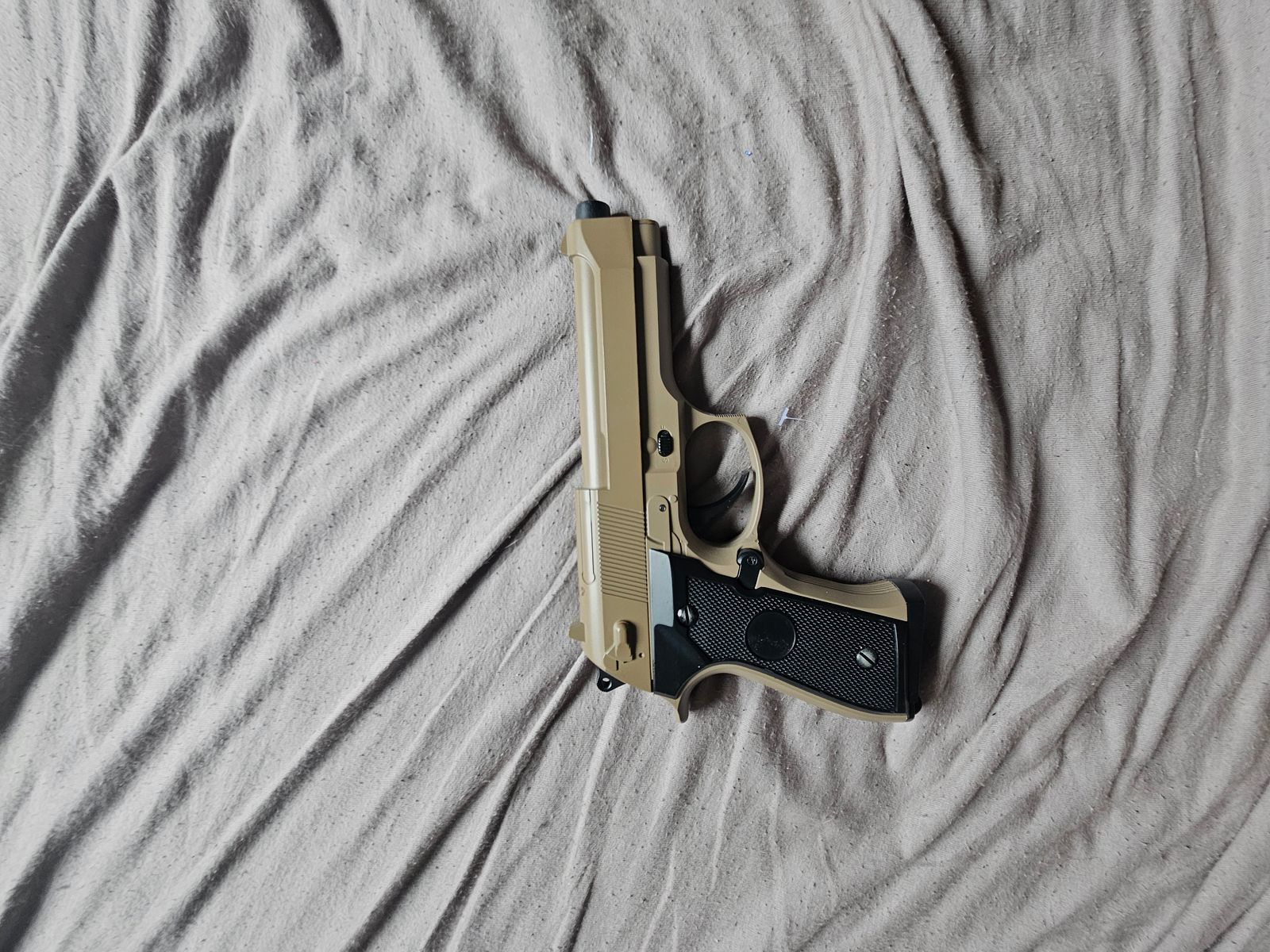 HK416/M4 and M92 GSG