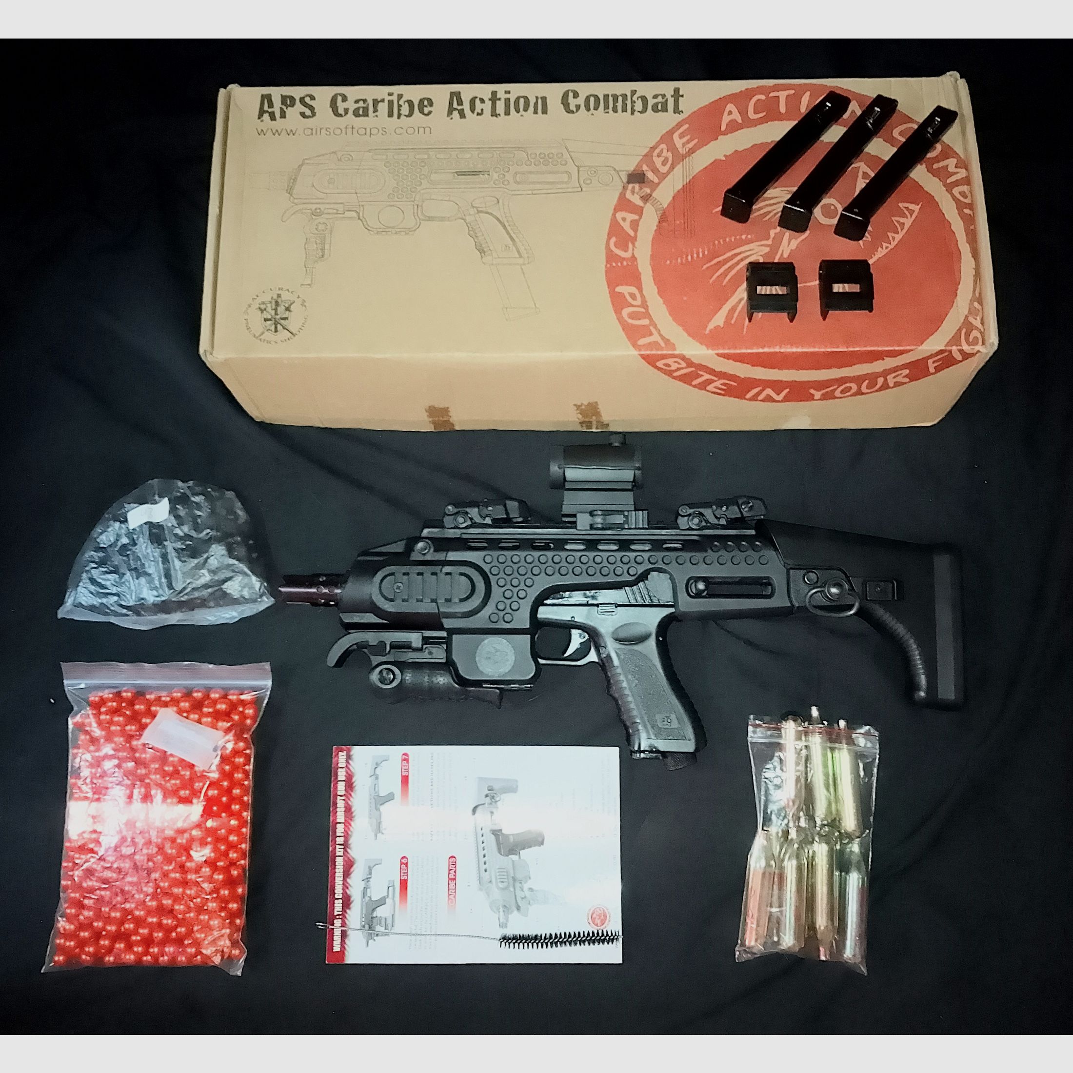 RAM Cal .43 Combat (Glock) + 4 Magazine + Aps Caribe Action Conversion Kit T1-Socom Visier und Zubehör Co2 Rubberballs Paintballs