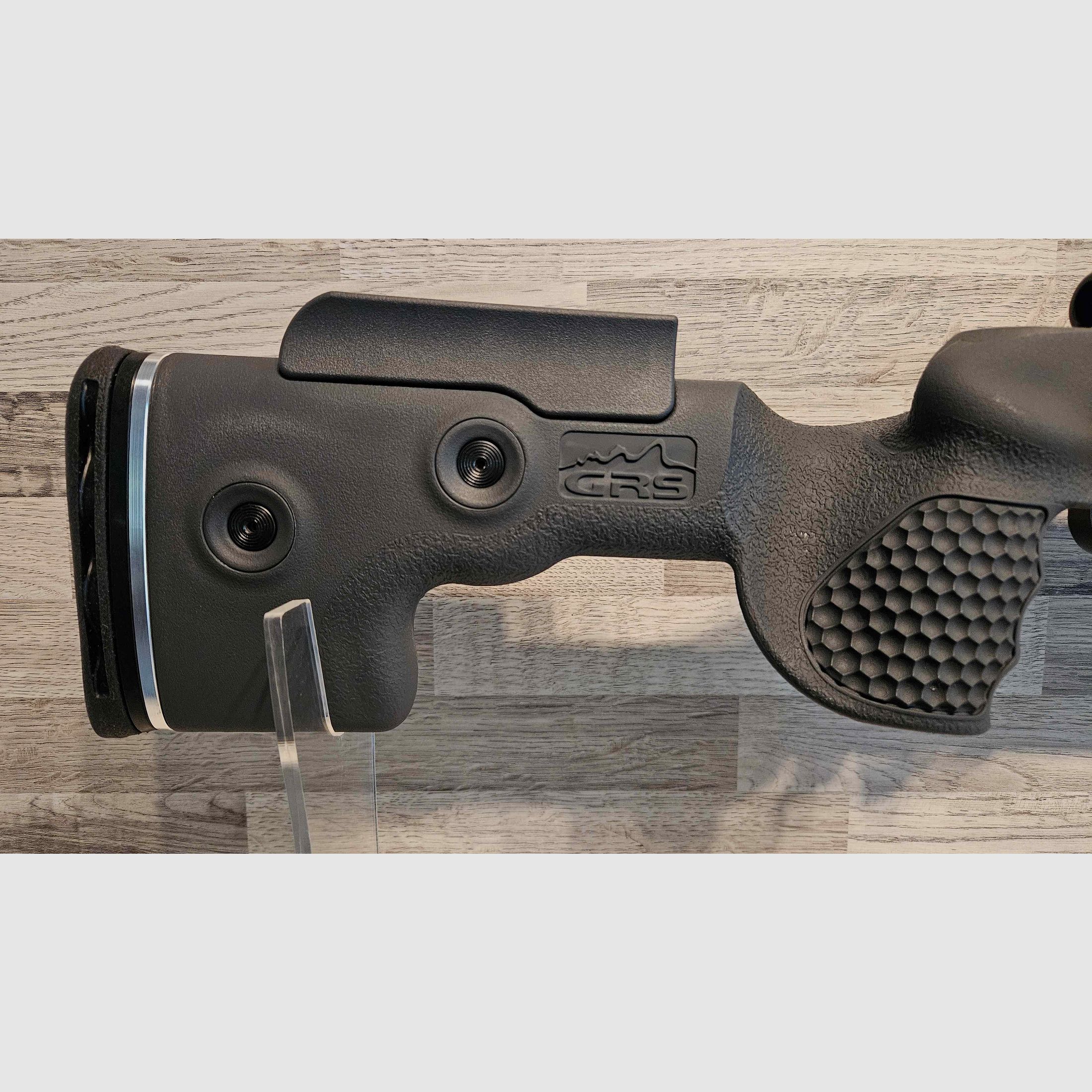 Neuware vom Fachhandel - HOWA 1500 Lauflänge 46cm / 18" Kal. .308 mit GRS Fenris Schaft