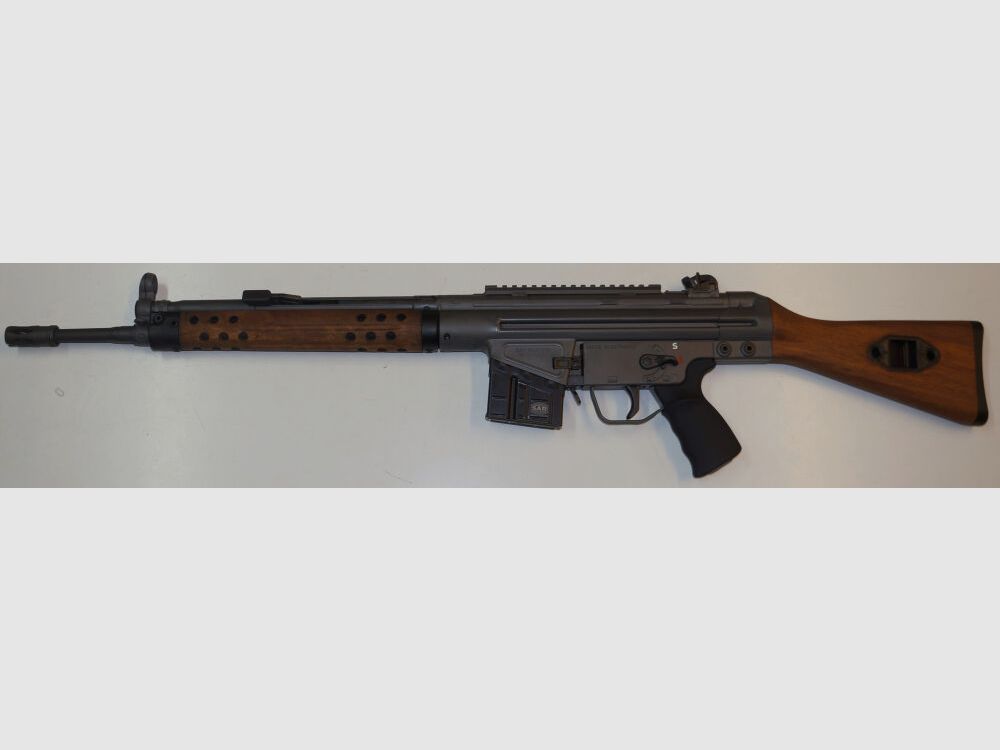 Schwaben Arms GmbH SAR M41 Picatinnyschiene 180mm Lang, blank mit Ausfräsung passend für MP5,G3,HK33