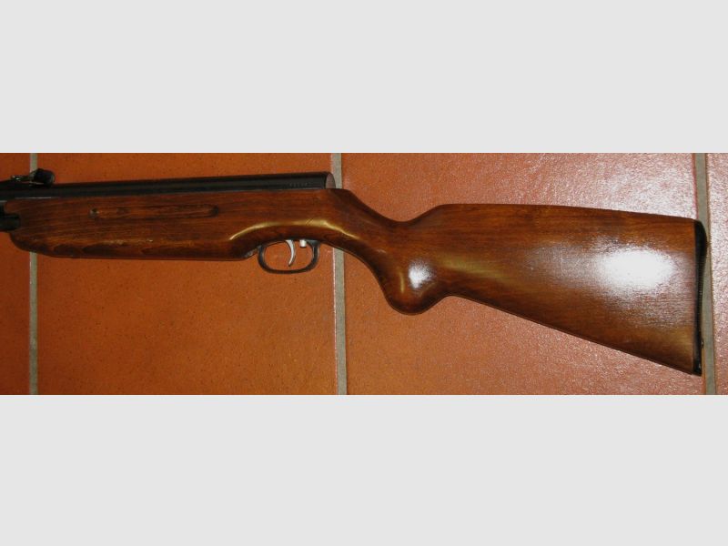 WEIHRAUCH Luftgewehr, ein WEIHRAUCH HW 35 mit F - Zeichen, Bitte ansehen