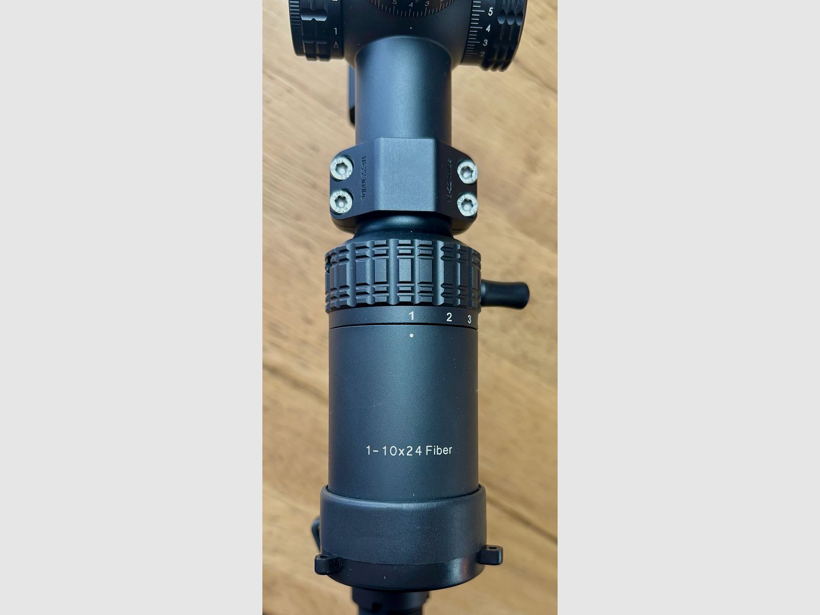 Messerschitt AR15 .223Rem con canna da 16,75“ inclusa ottica 1-10x24 - come nuovo