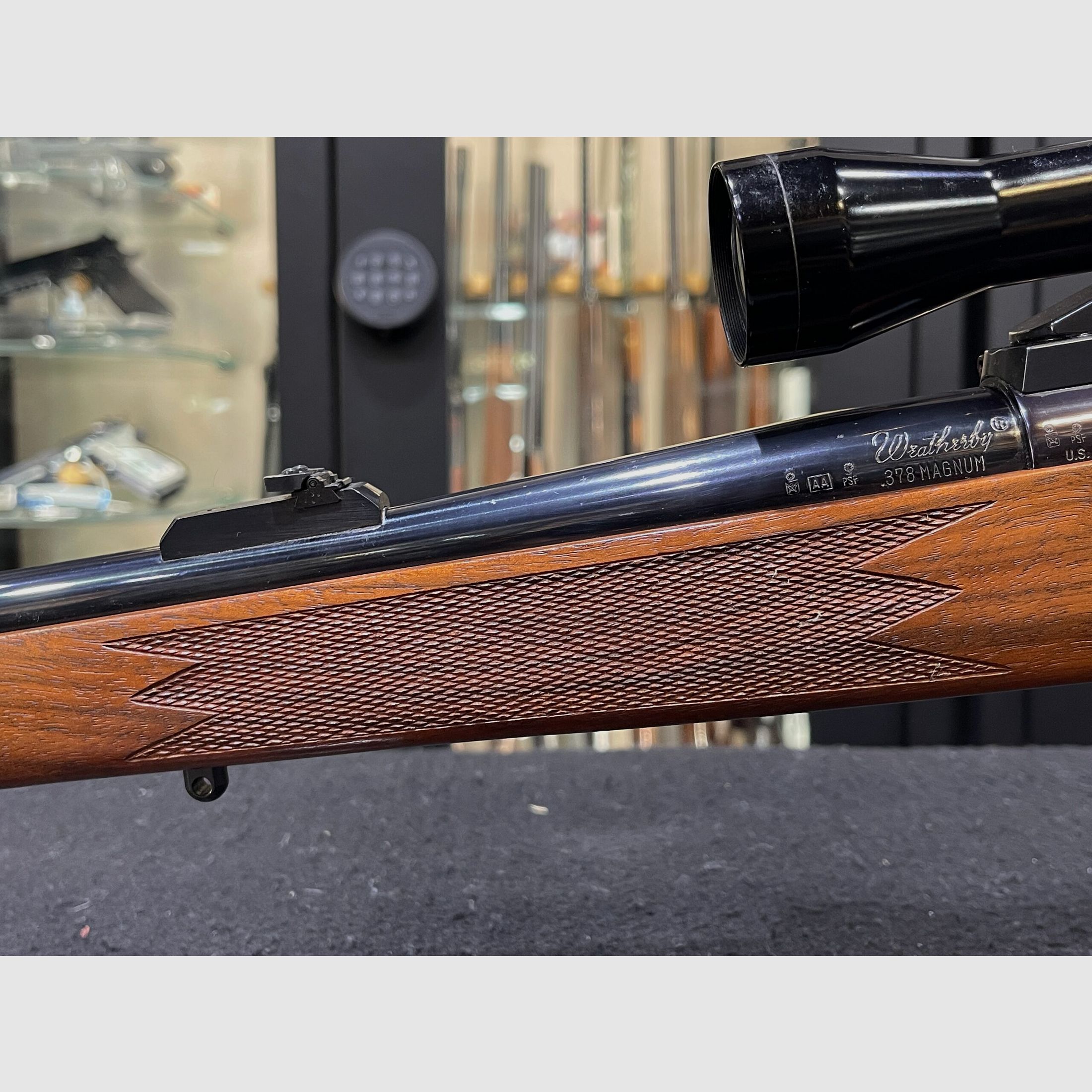 Weatherby Mark V, immagine 5 di 17