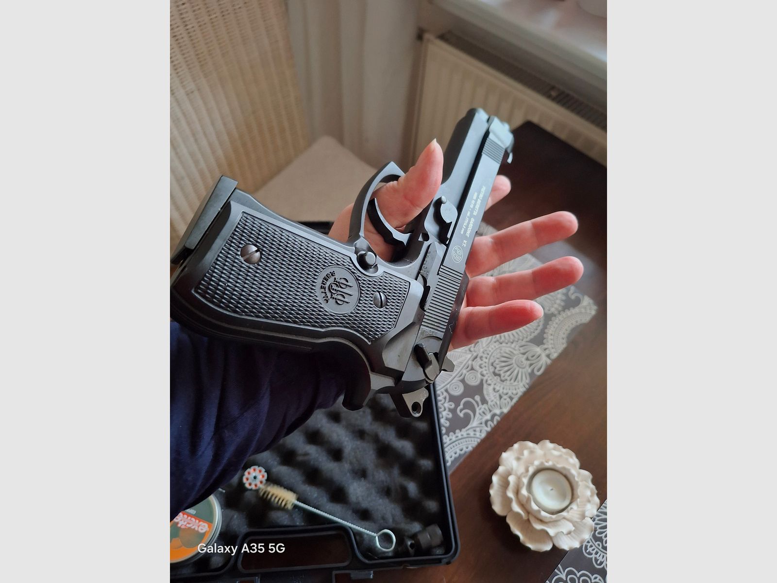 BERETTA MOD. 92 FS, CO2 cal. 4.5 with accessories