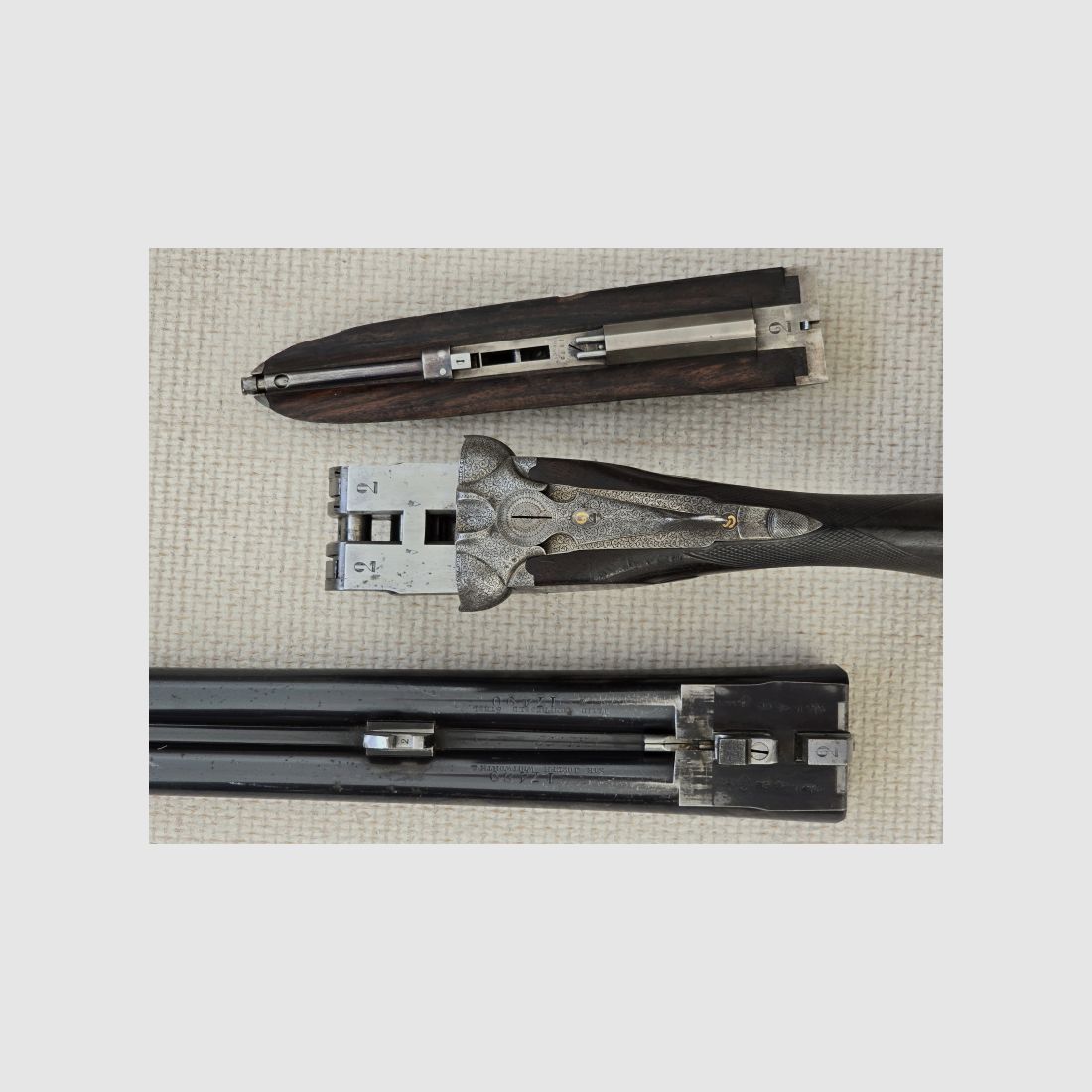 Luxury shotgun Guyot Paris, 1870, Whitworth double barrel, "MIEUX MOURIR QUE ME TERNIR"