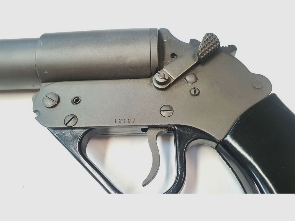 Pistolet sygnalizacyjny Comet kaliber 4