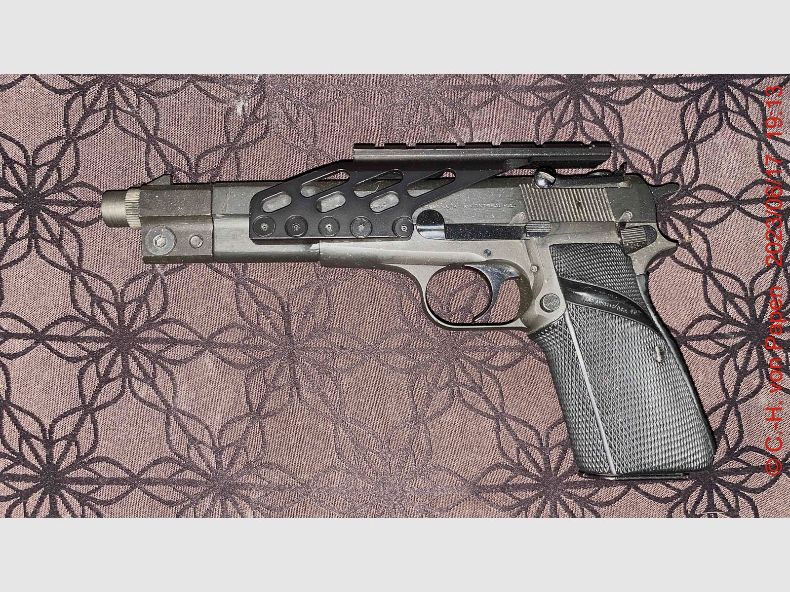 Browning FN HP Competition Pistole mit 6" Lauf Kal. 9mm Luger & Reservemagazin 17 Schuss