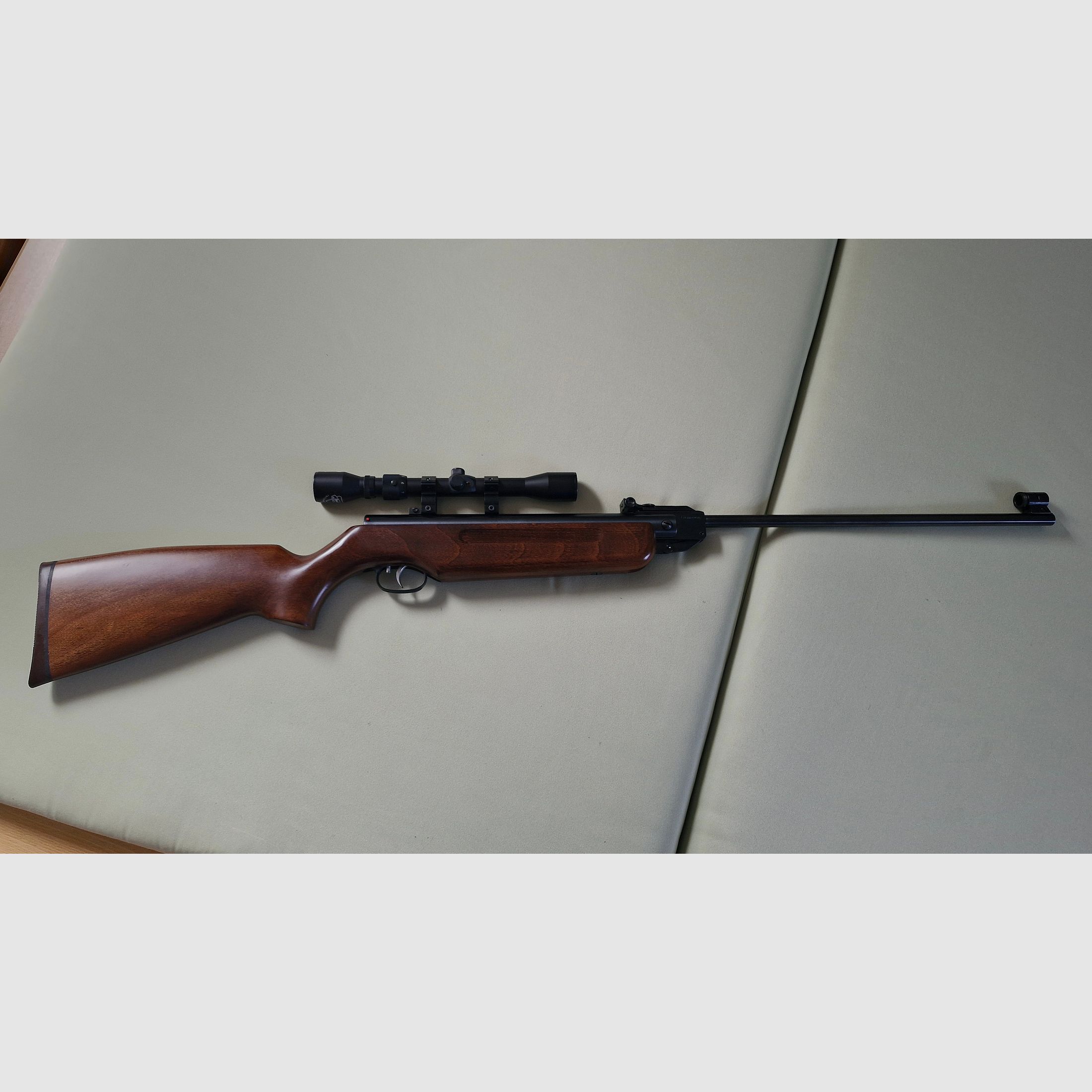 Air rifle HW35 Weihrauch with scope like new