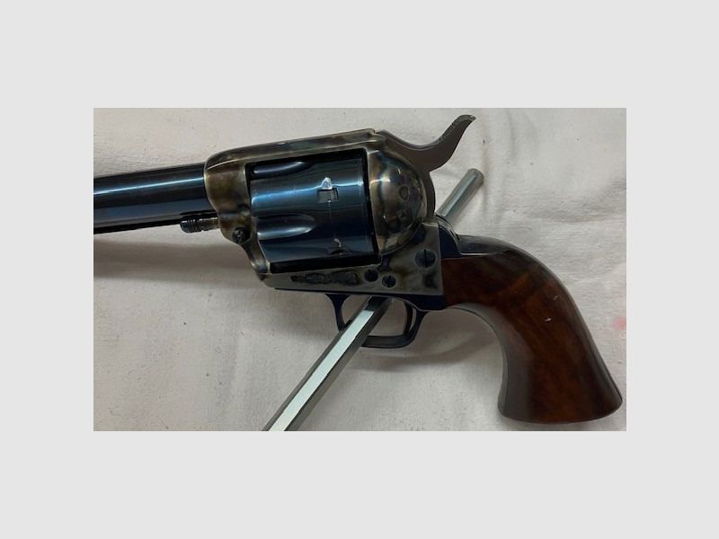 Raridad "HEGE Mod. Army 1873, Cal. .45 corto Knall" Raridad