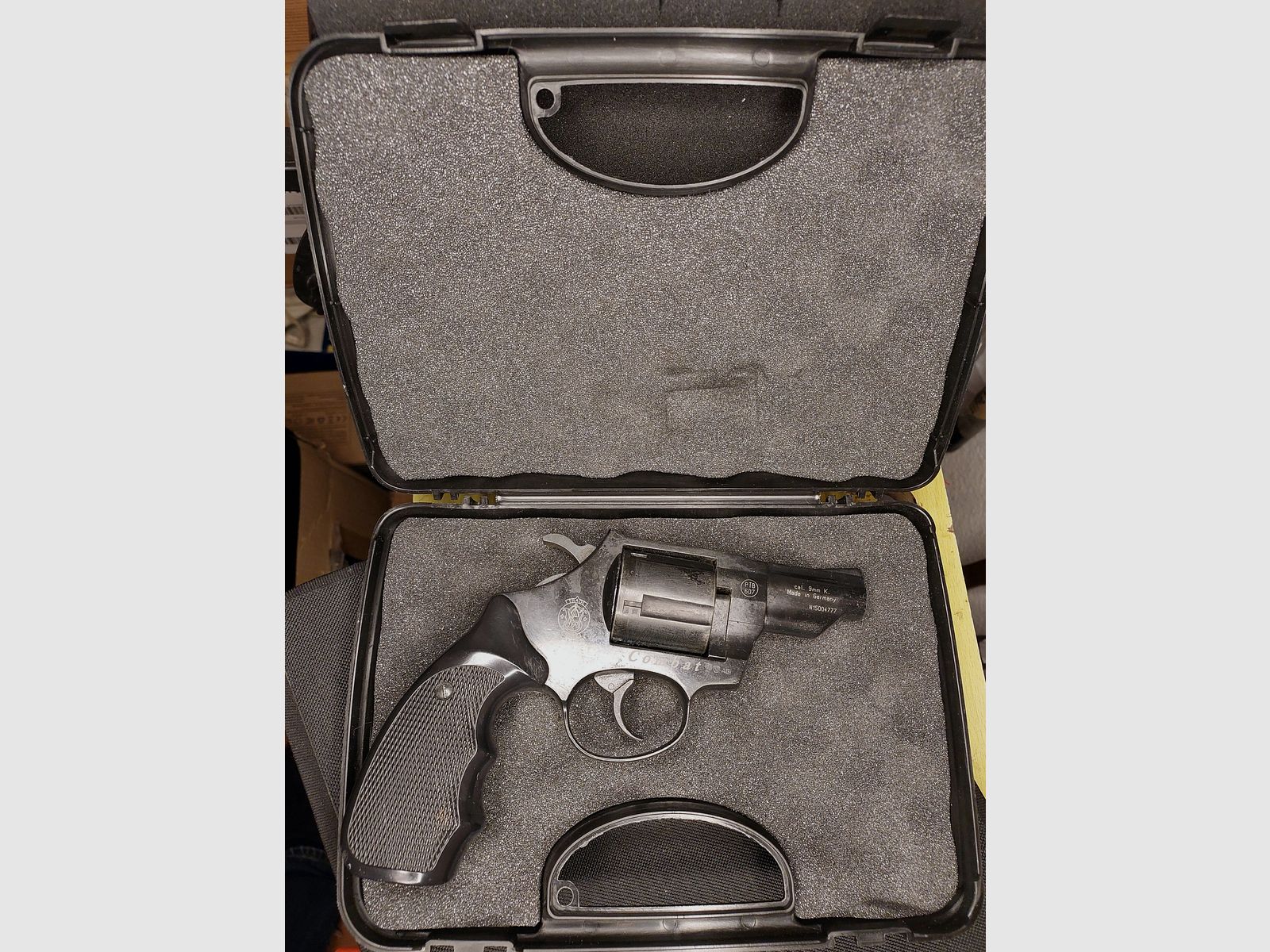 Smith & Wesson Combat rewolwer alarmowy kal. 9mm R.K. oksydowany (PTB 607) S&W Combat