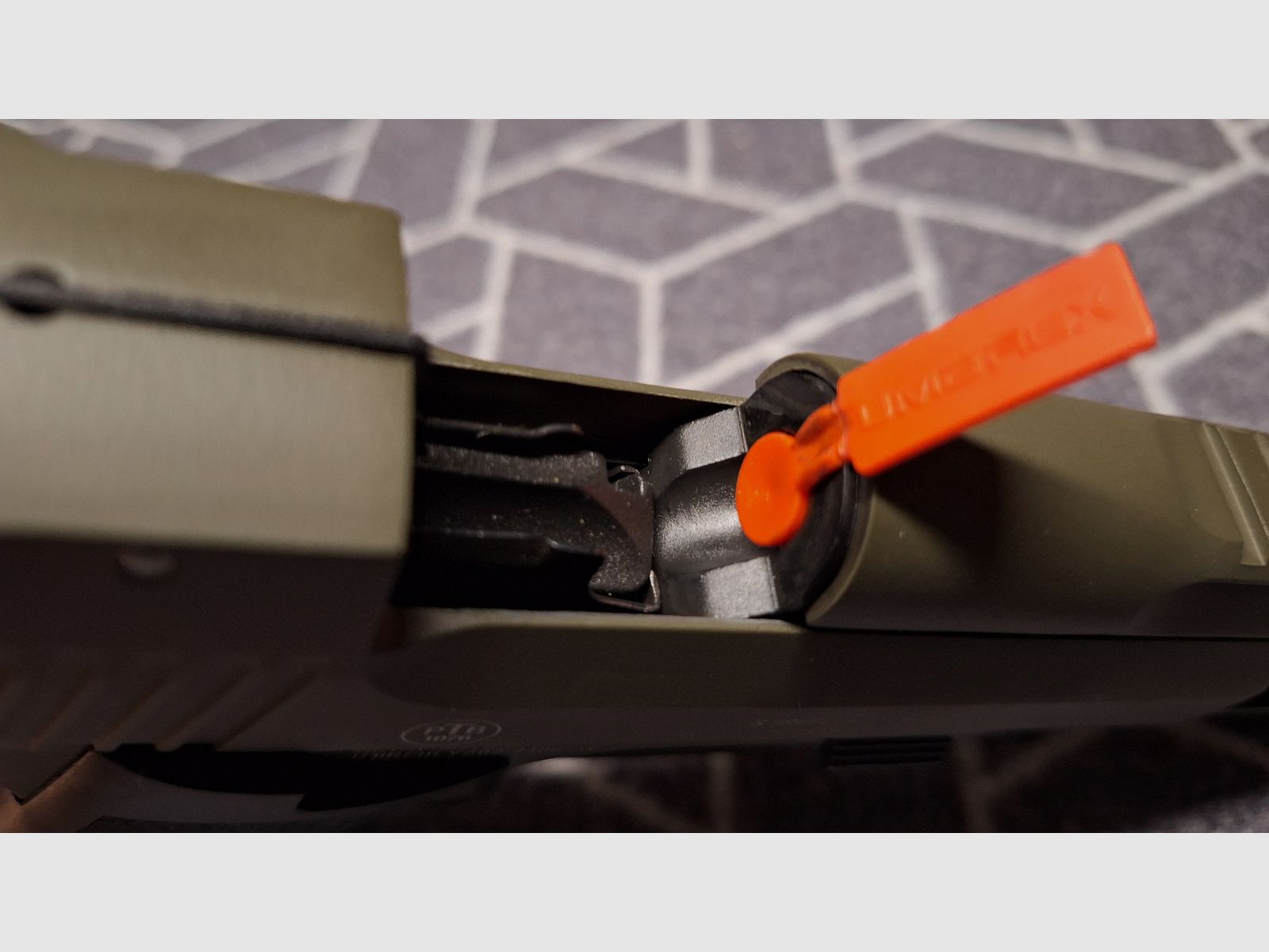 Retay Big Fifty XL Oliv Schreckschusspistole 9mm P.A.K. NEU!