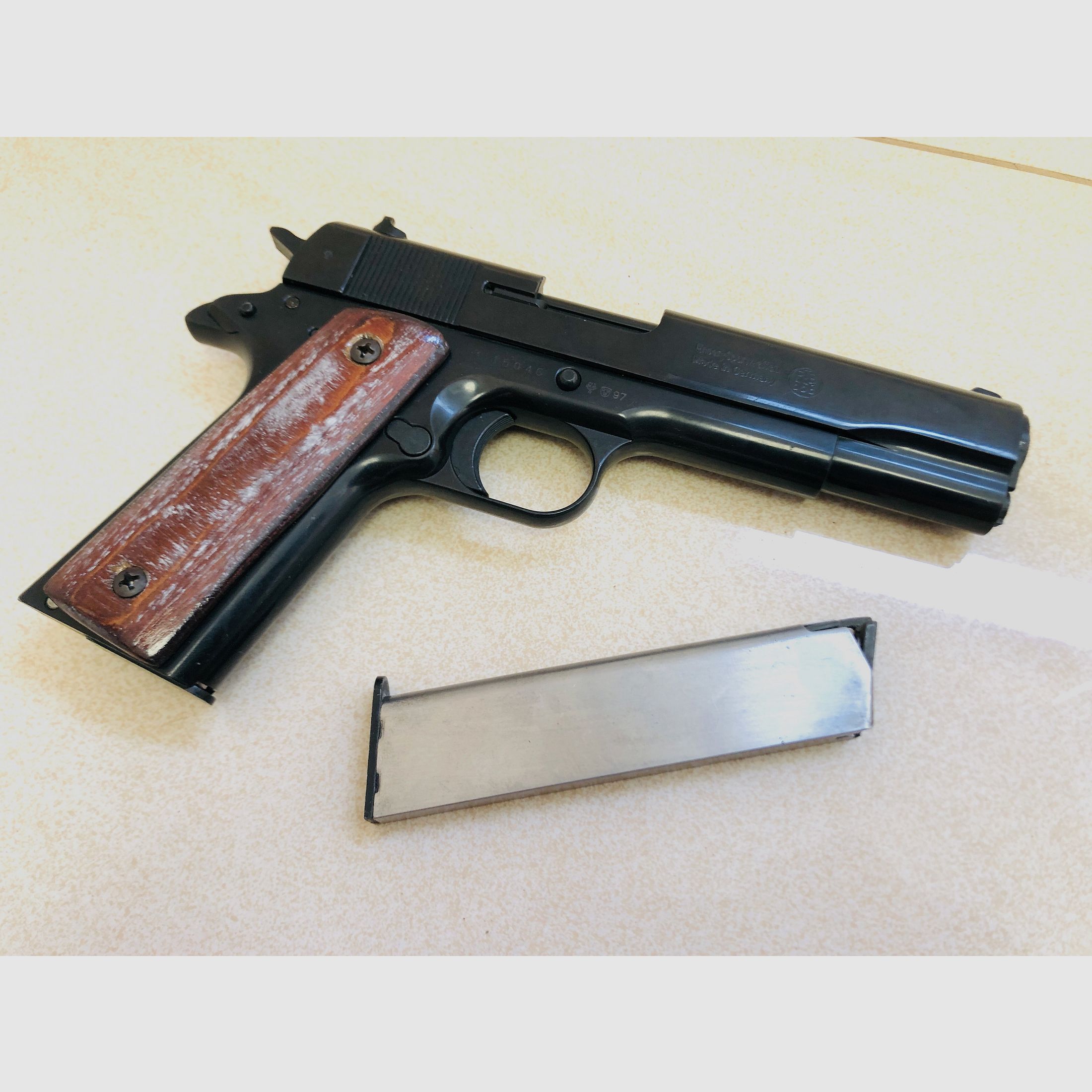 ••• Magazyn do pistoletu gazowego - 9mm PAK - PTB 523 •••