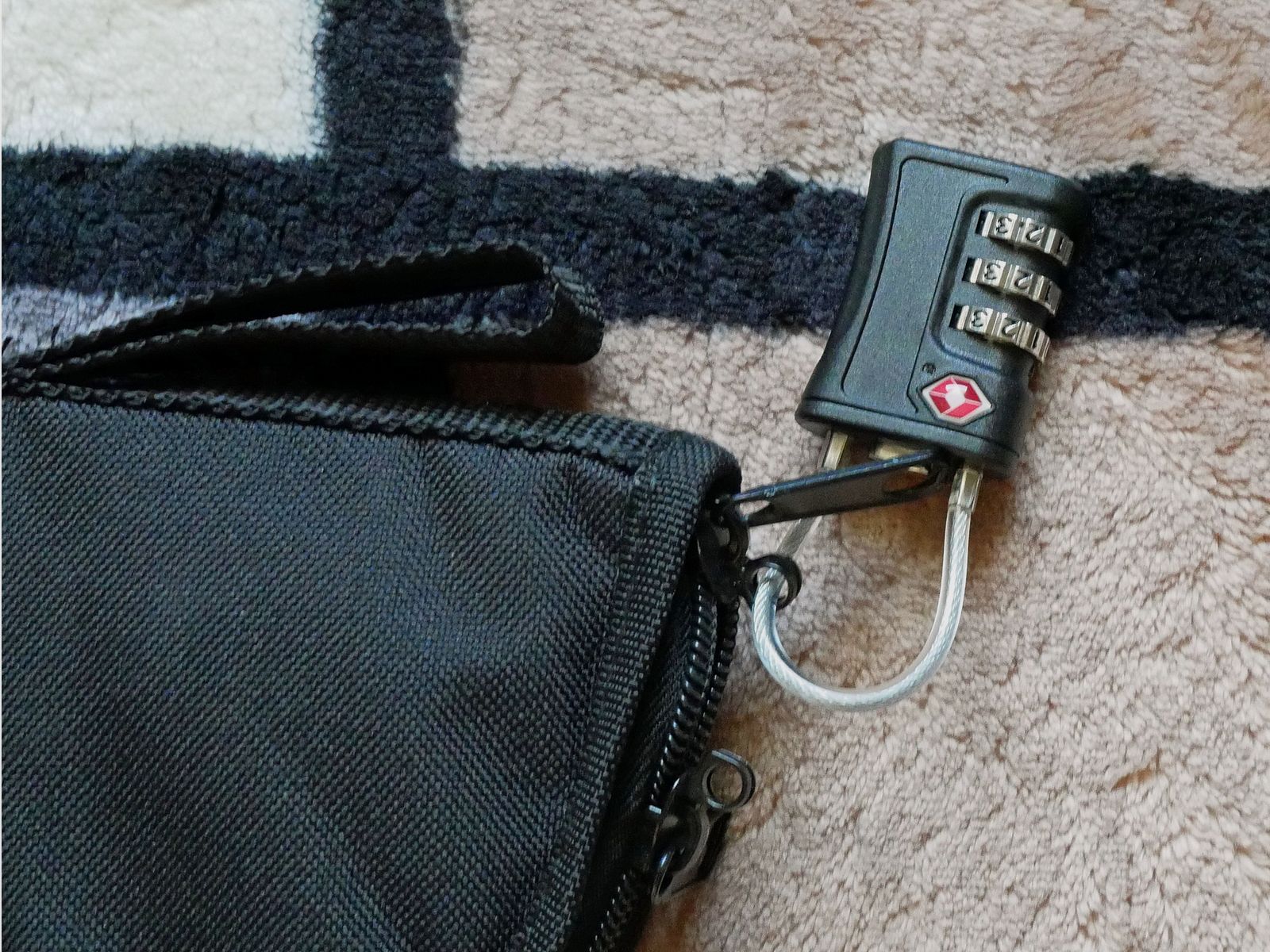 Kral Arms Puncher Nish S luchtgeweer kal. 5,5 mm met richtkijker, tas, Diana-pomp en demper - als nieuw -