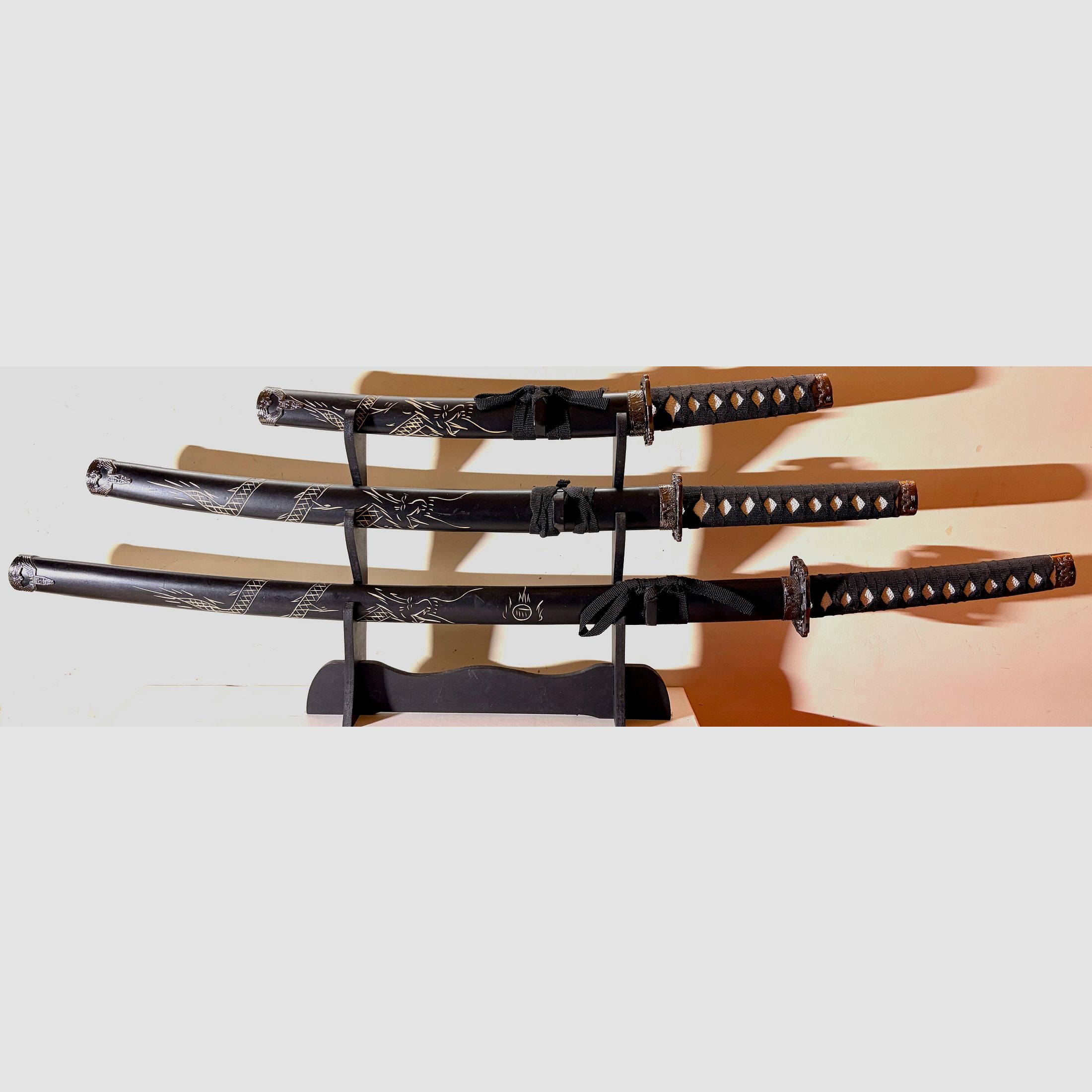Samurai Schwerter Set Marui – 3-teiliges Katana Daisho Set mit Drachengravur & Ständer