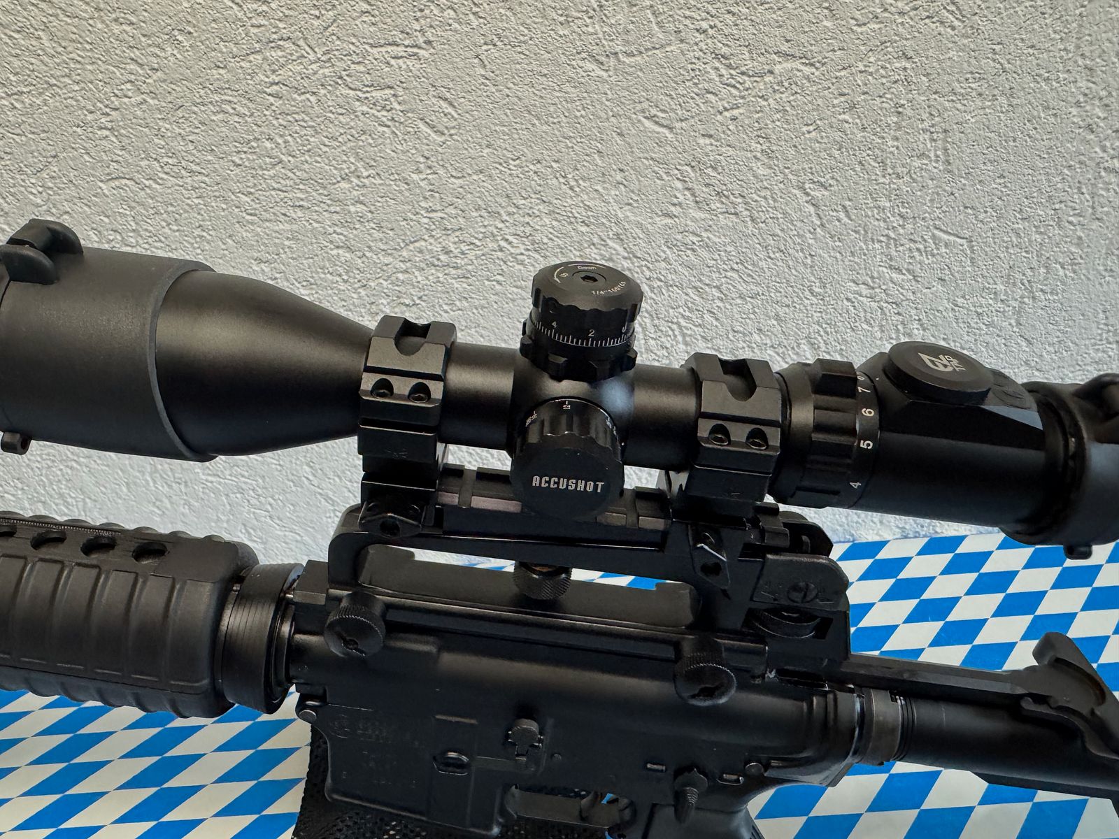 Selbstladebüchse Sabre -Defence XR15 20“ ( M16) mit ZF und Zweibein