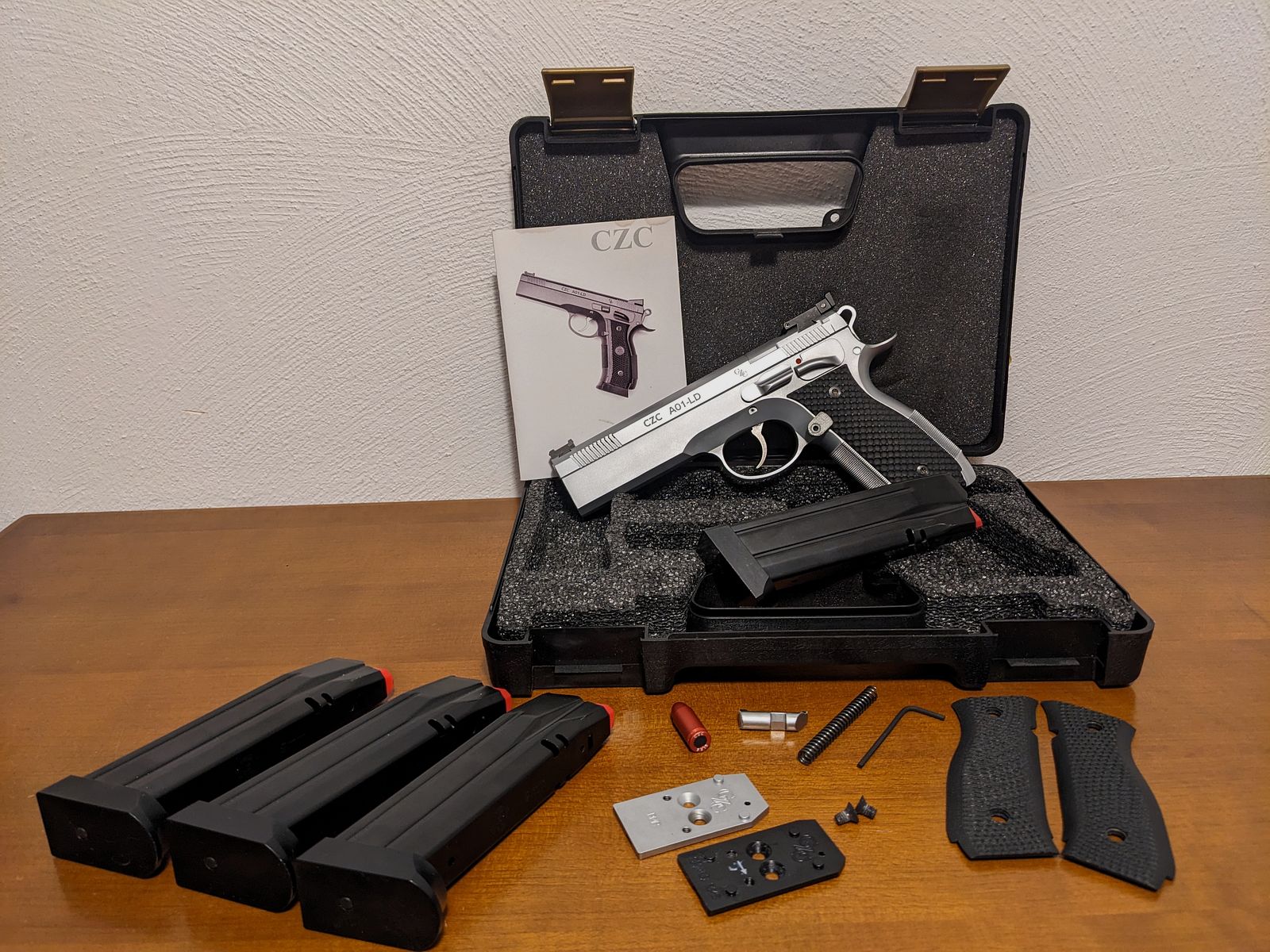 CZC A01-LD OR avec beaucoup d'accessoires