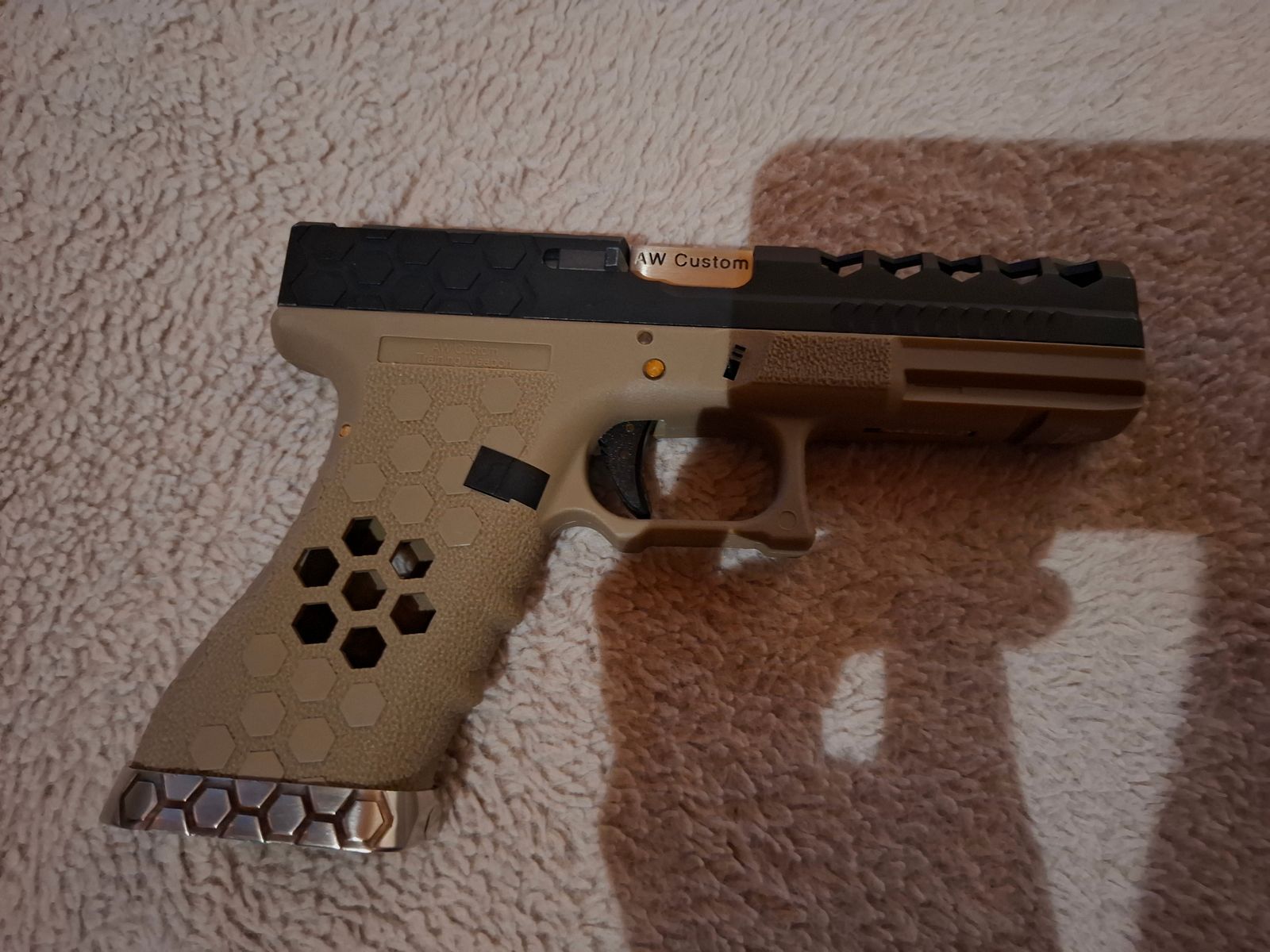 Verkaufe meine airsoft AW CoSTOM VX0111