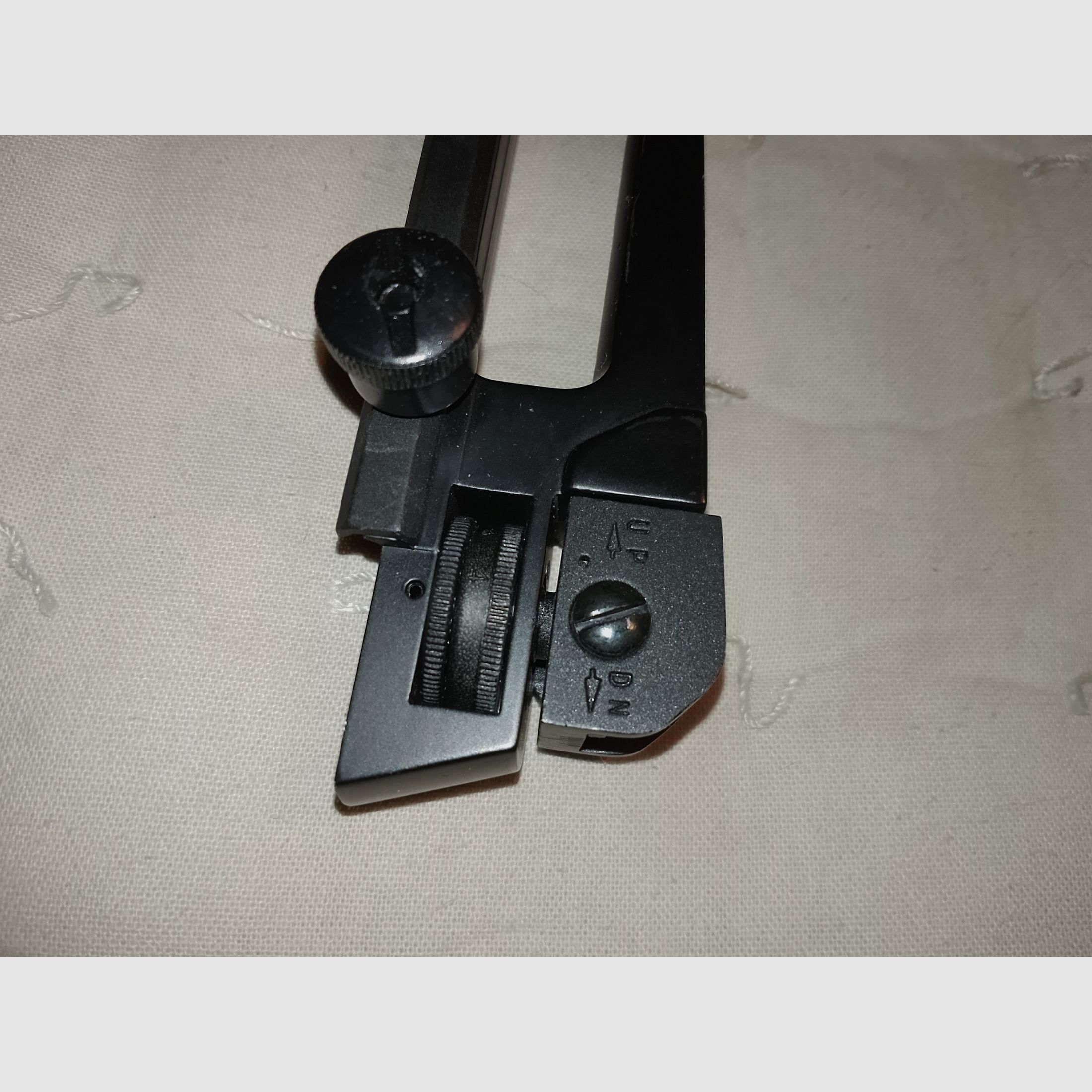 Carrying handle M16 ar15 picatinny like new black 21mm integrated sight