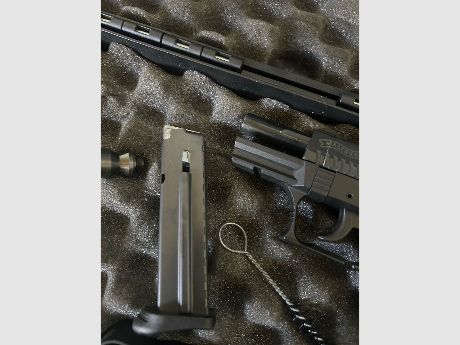 Half-functioning blank-firing Walter P22 BLK