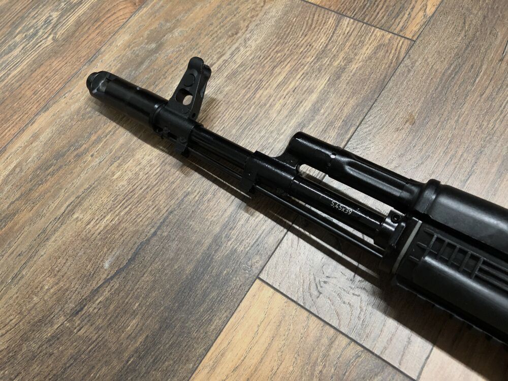 Izhmash Saiga MK 105 - półautomatyczna karabina 5,45x39 cywilna AK74M - długość lufy 415 mm - składany kolba - wersja cywilna - system AK74 AK47