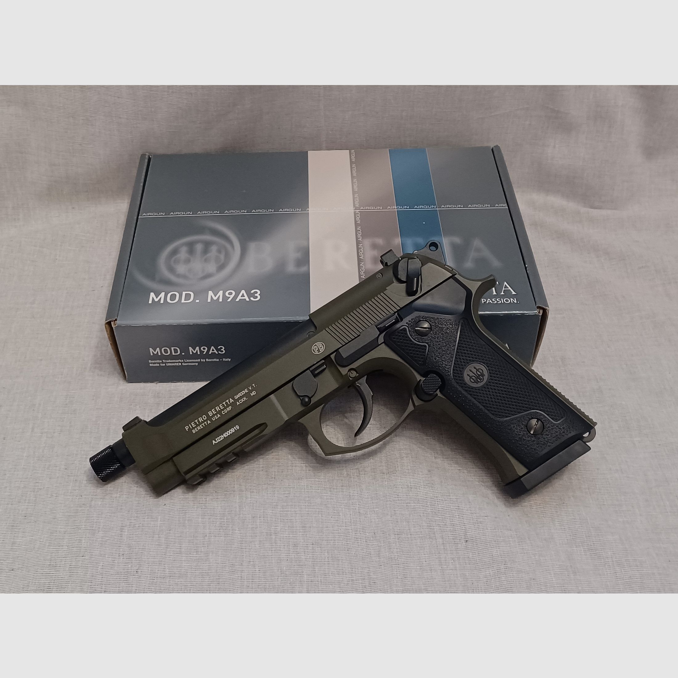 Beretta M9A3 FM green / 4,5 mm BB / BlowBack / CO2 / Pistole / OVP (53)