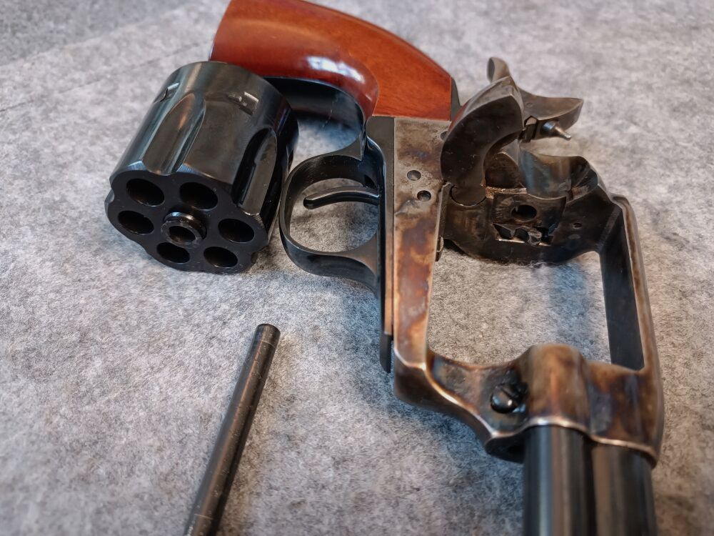 A. Uberti Italy Mod. 1873 Colt Single Action Army Cattleman