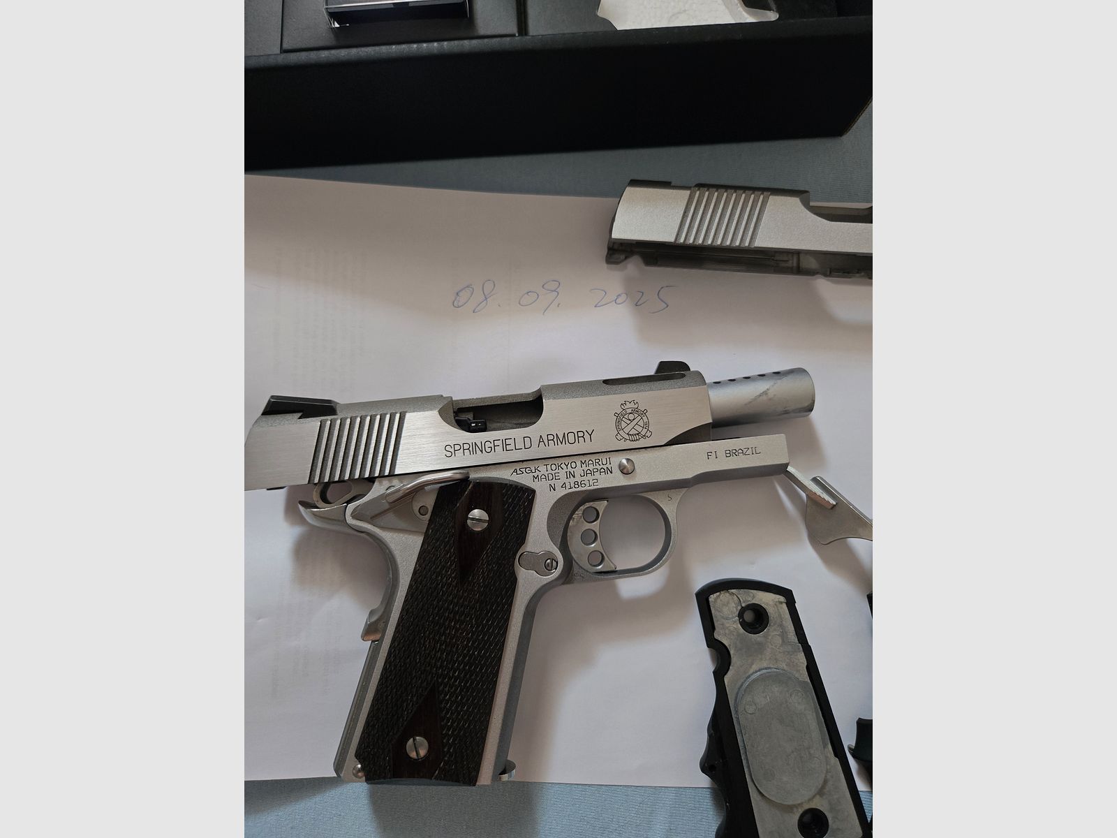 Airsoft Tokyo Marui V10 Ultra Compact GBB 6mm
