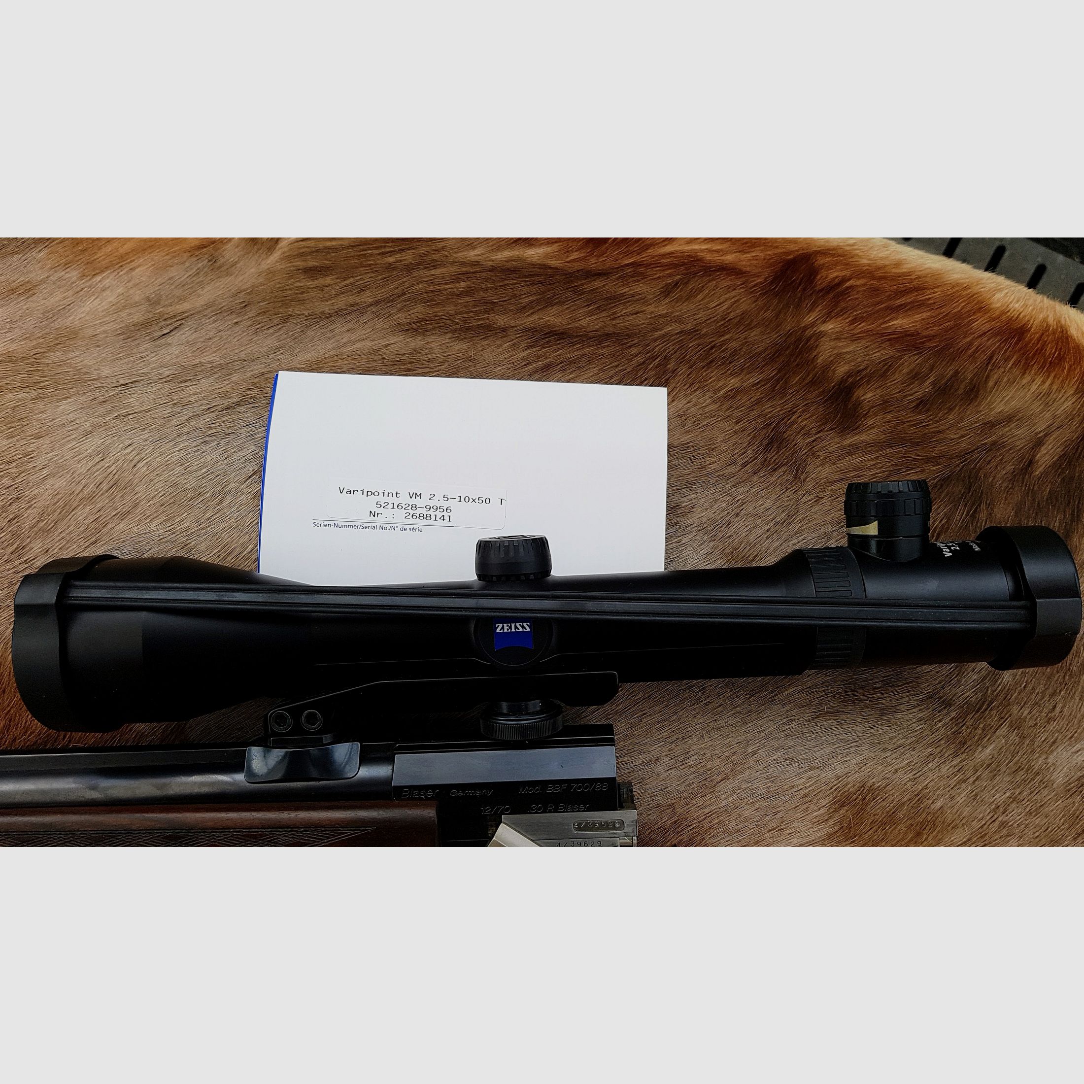 Blaser Bockbüchsflinte BBF 700/88 Kal. .30 R Blaser/12/70 mit Blaser Brückenschwenkmontage (VERKAUFSPREIS OHNE ZIELFERNROHR); ZF Zeiss Varipoint VM 2,5-10x50 T* Verkauf aber möglich