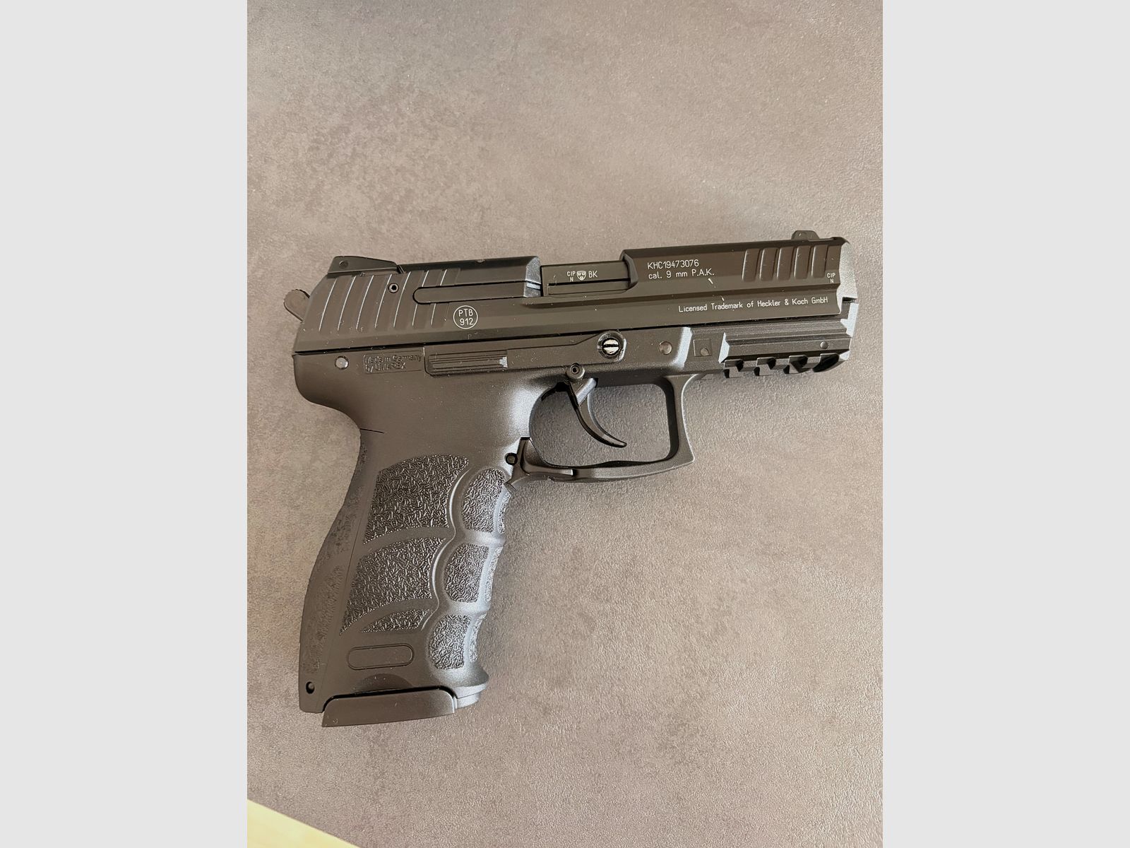 Heckler und Koch P30 9mm PAK
