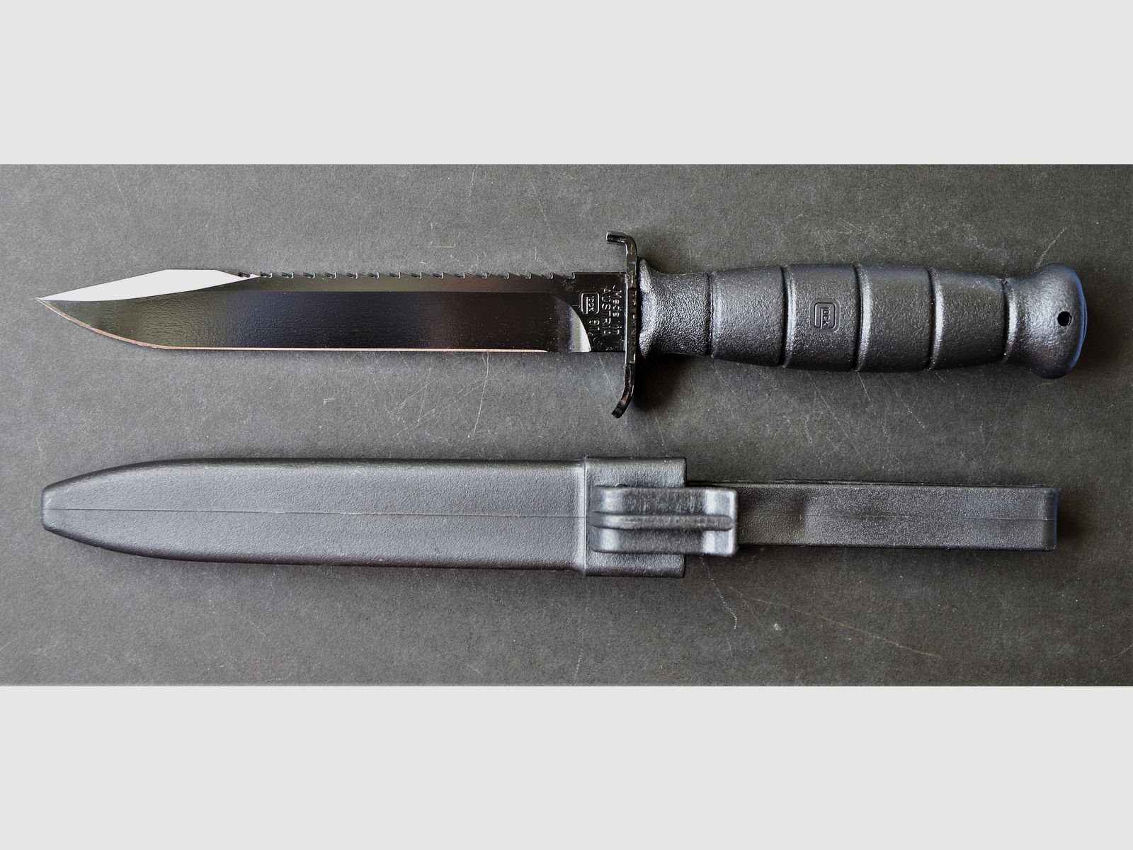 Glock Feldmesser FM 81 schwarz – Militärisches Mehrzweckmesser