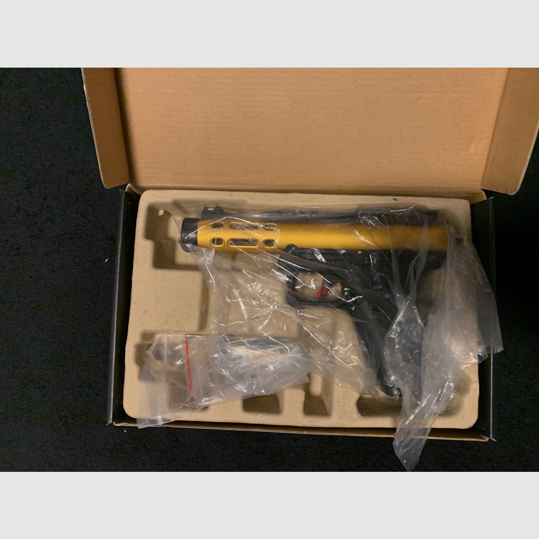 Airsoft Komplettausrüstung: Lancer Tactical Archon M4, WSP Galaxy & Zubehör