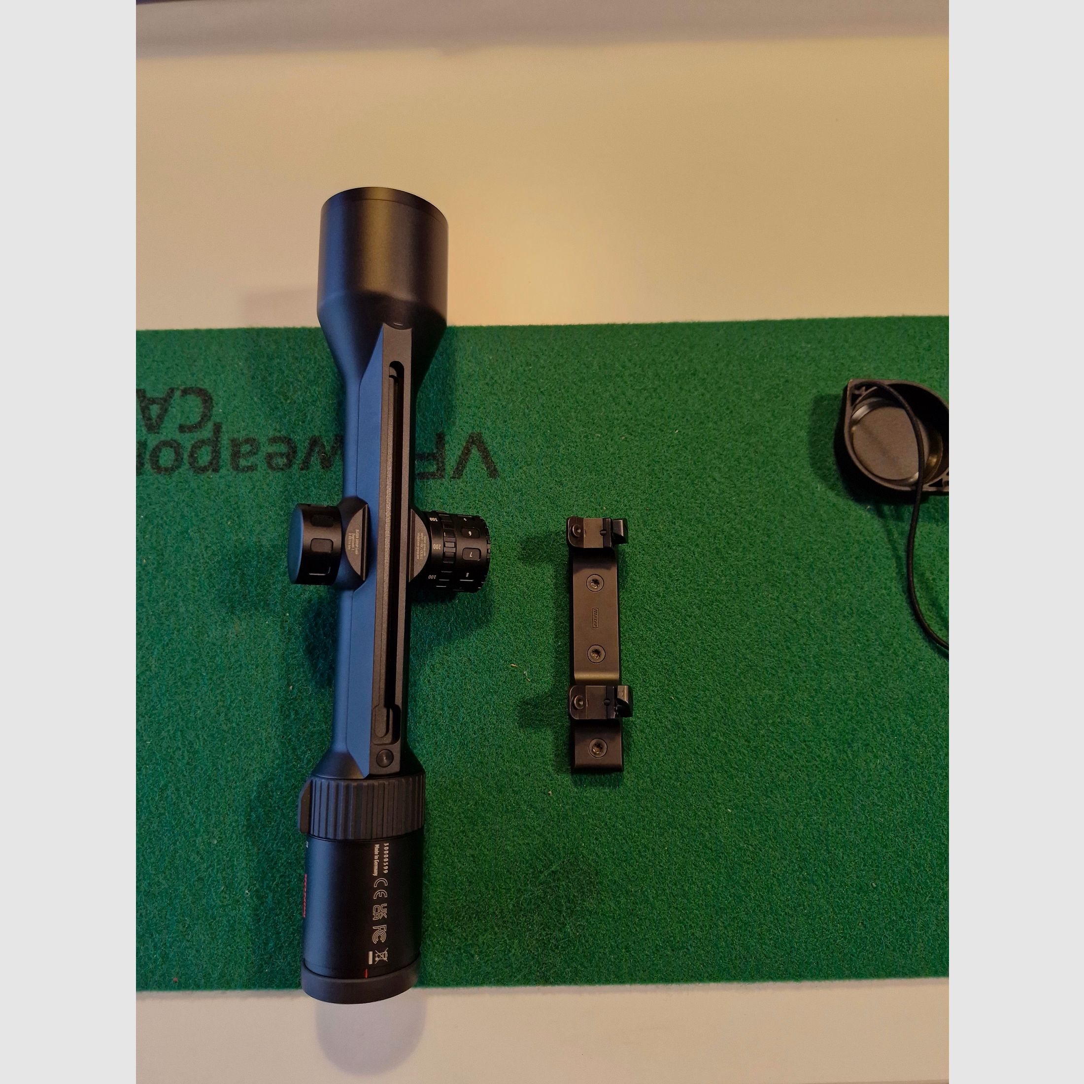 Nouveau télescope Minox RS6 2,2-14x50 avec rail + très bon montage de selle Blaser