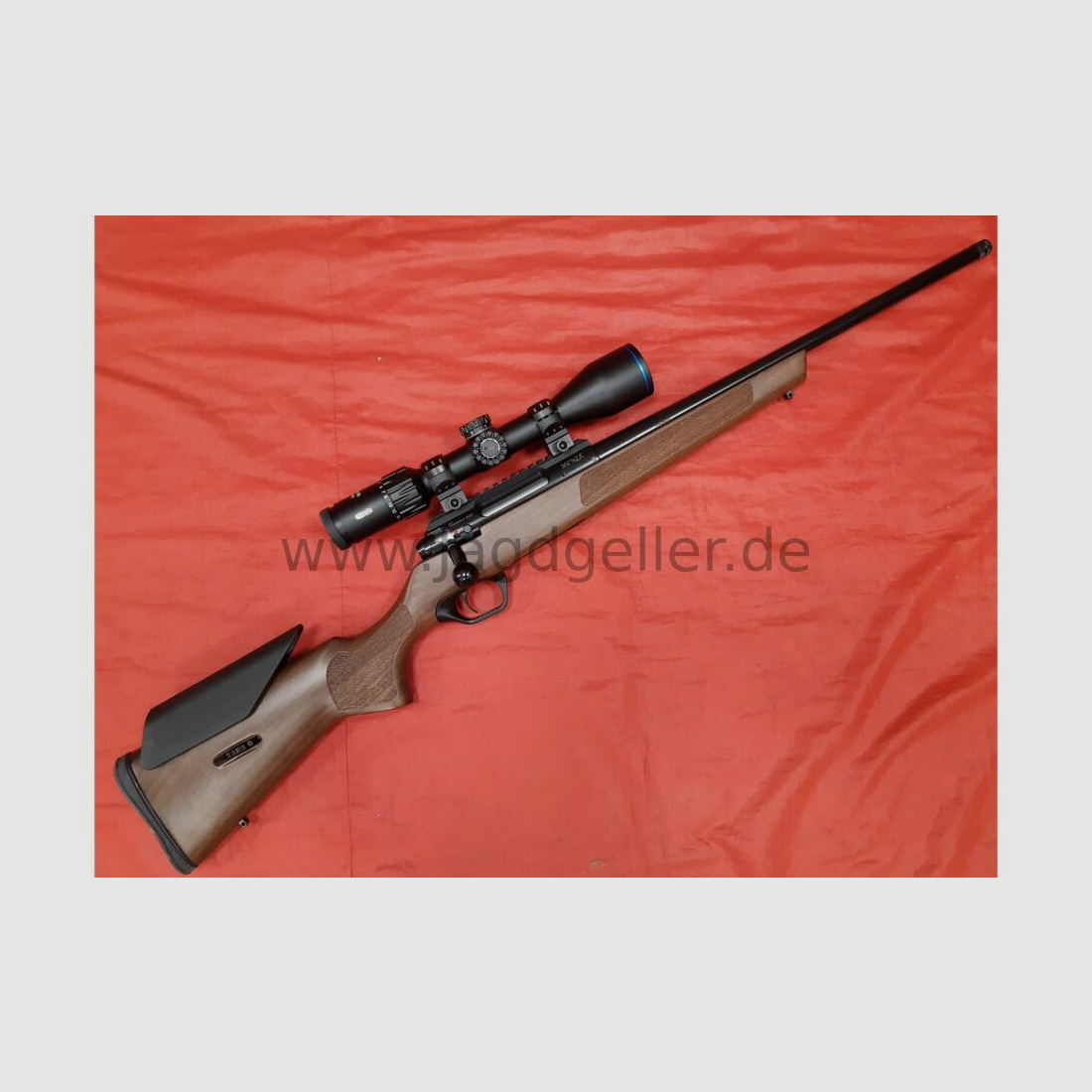 Fusil à répétition Silah MONZA crosse en bois cal. .308 Win. avec 3-15x50 Meopta Meoh