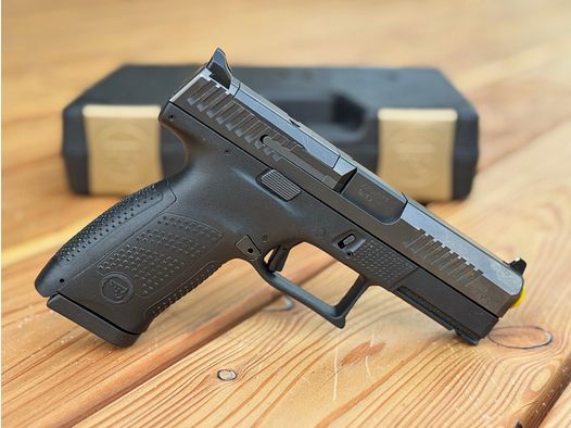 Pistolet CZ P-10 C OR dans la mallette d'origine