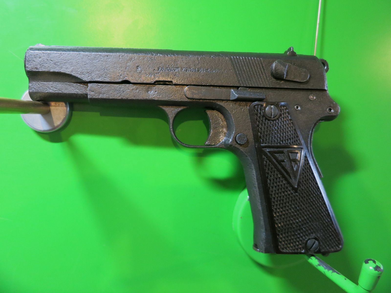 F.B. RADOM VIS Modelo 35, Pistola Vis wz, Radom 35, 9 mm Luger, WaA #94