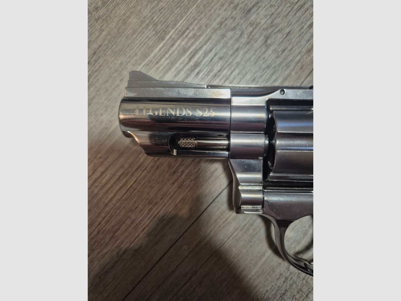 Crosman SNR 177 Revolver 