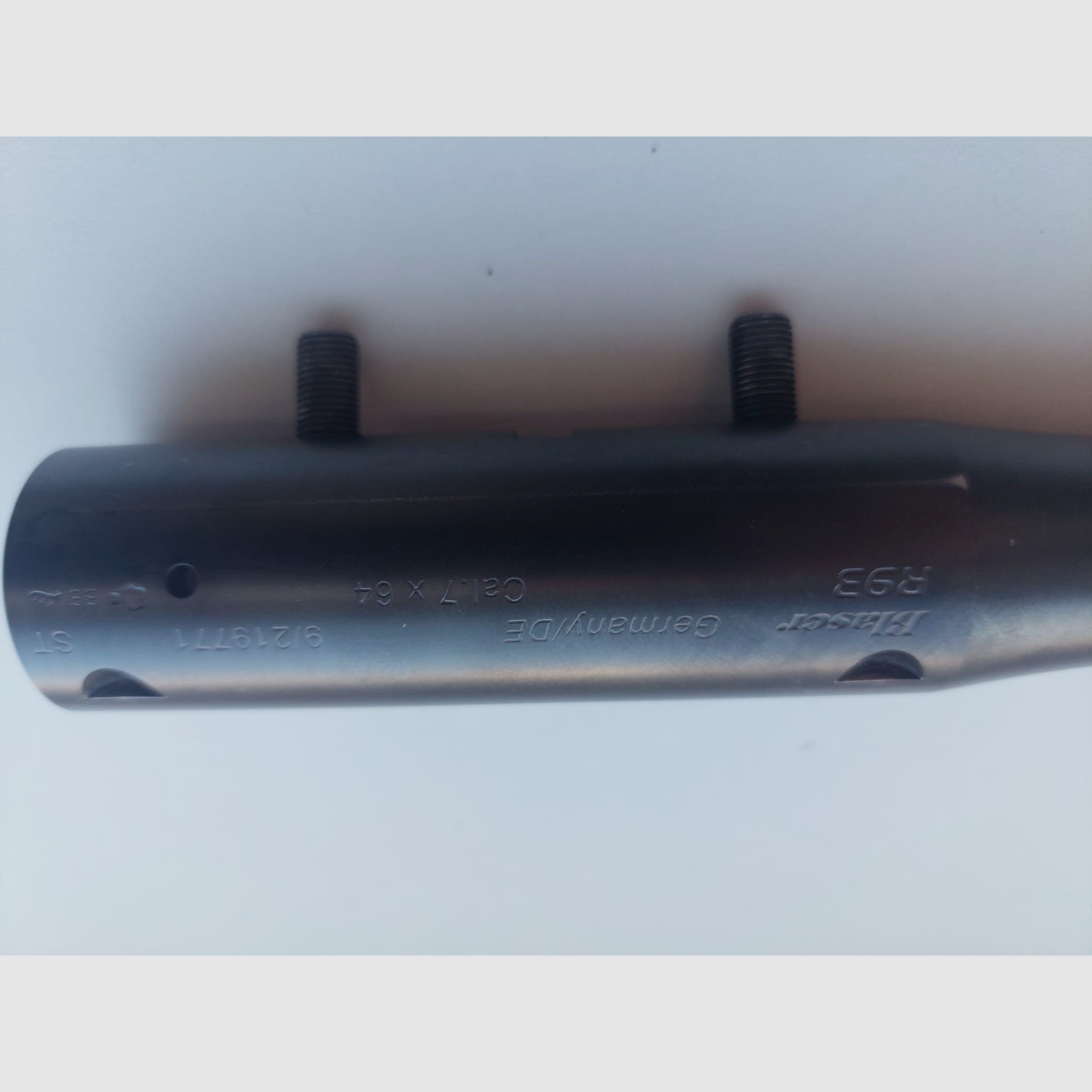 RESERVIERT -  Blaser R93 Standard 7×64 mit Zielfernrohr & Schalldämpfer