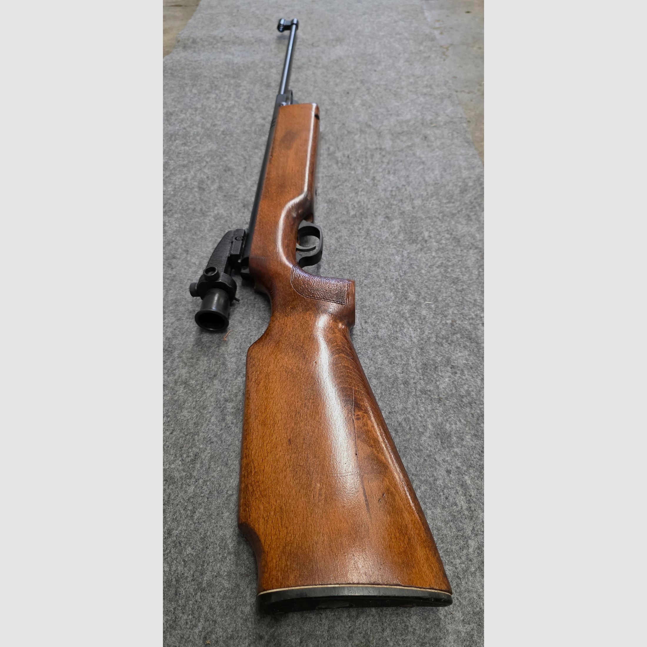 Haenel 303-8 Super 1. Variante con túnel de mira macizo