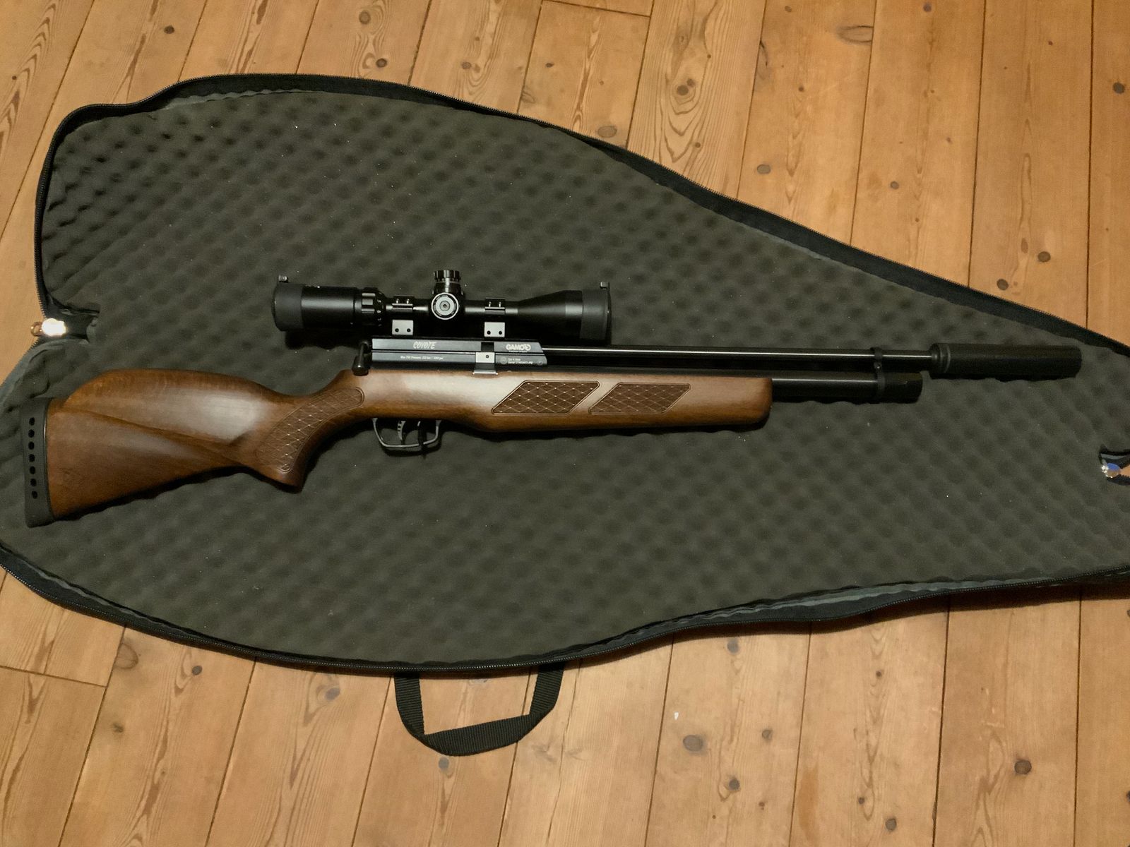 Gamo Coyote Wood PCP Pressluftgewehr Luftgewehr Huma Air