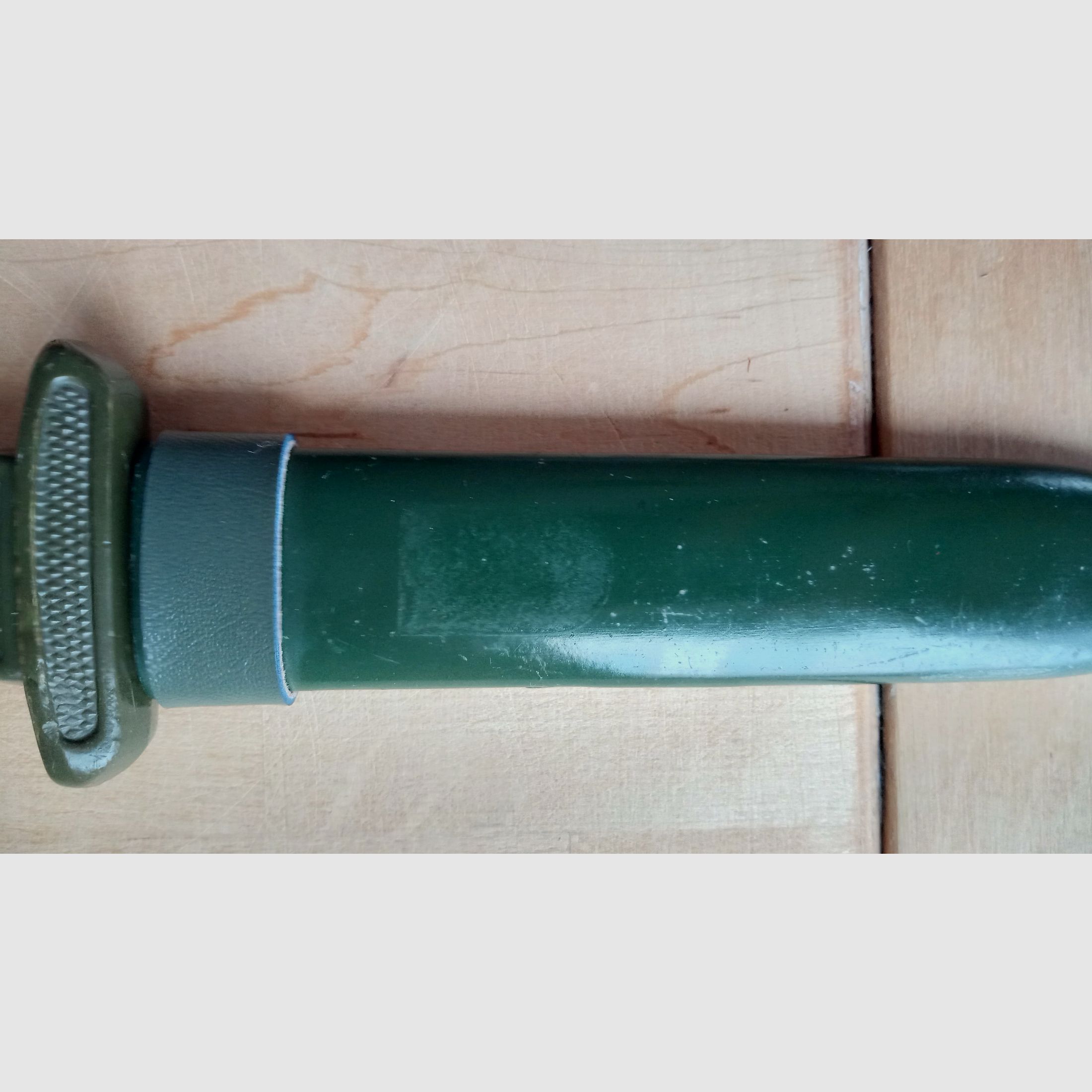 Couteau de randonnée original de Hubertus Solingen de la guerre froide, modèle de couteau de combat de la Bundeswehr et visuellement inspiré du couteau de randonnée HJ