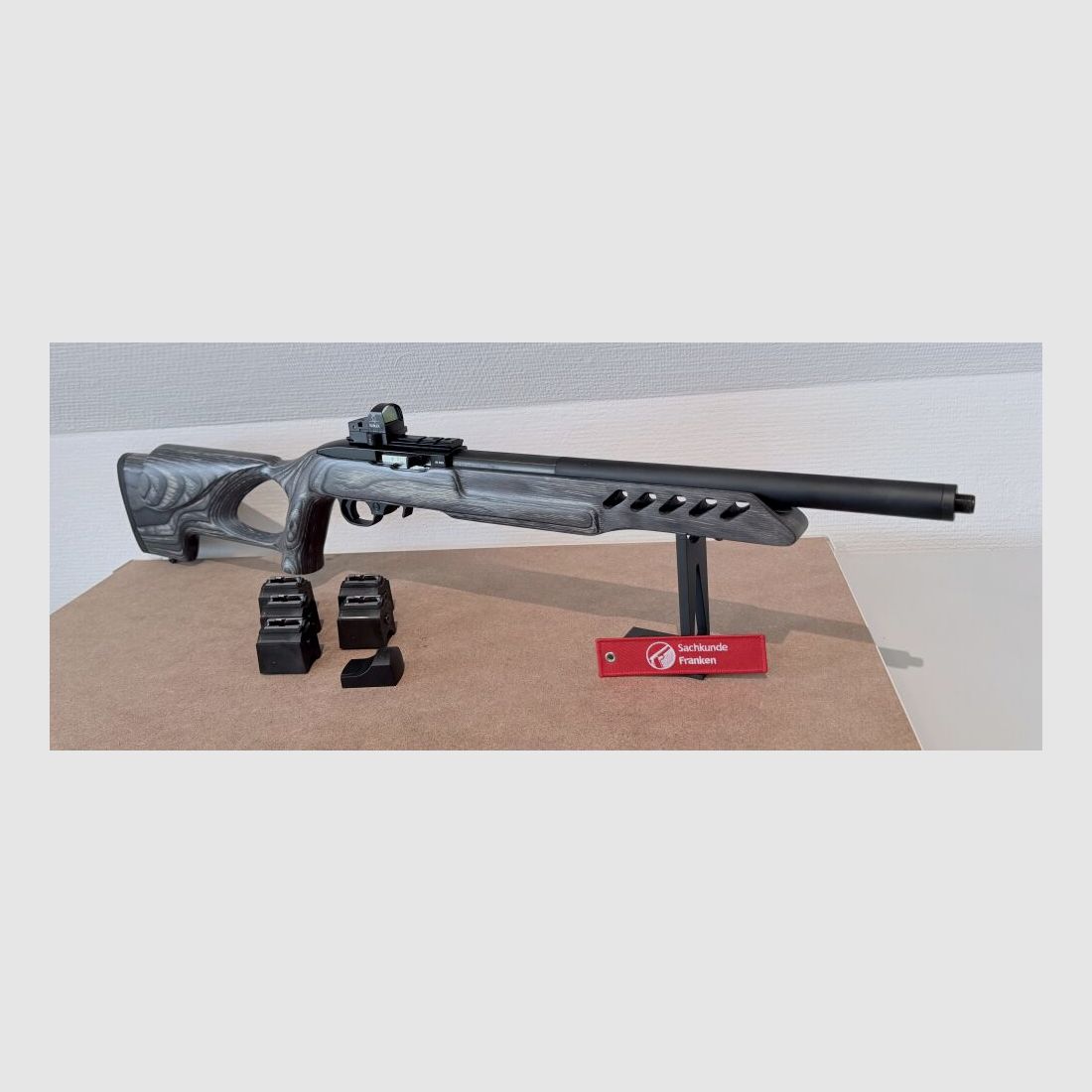 Ruger 10/22 Target Lite – Noblex Red Dot – 5 Chargeurs
