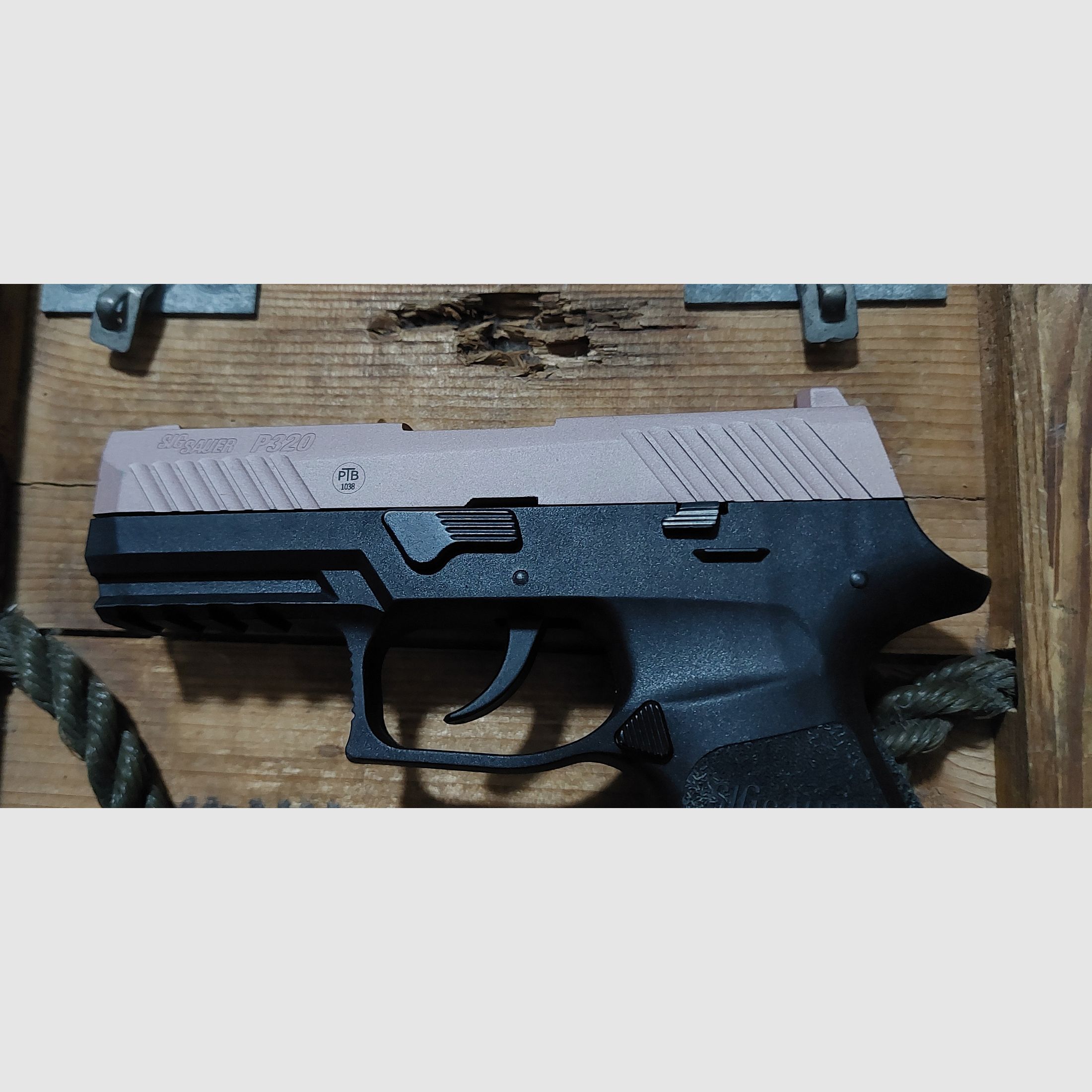 SigSauer P320 "Rosegold" 9 mm P.A.K (PTB 1038) Roségold keine Glock Walther Heckler RG