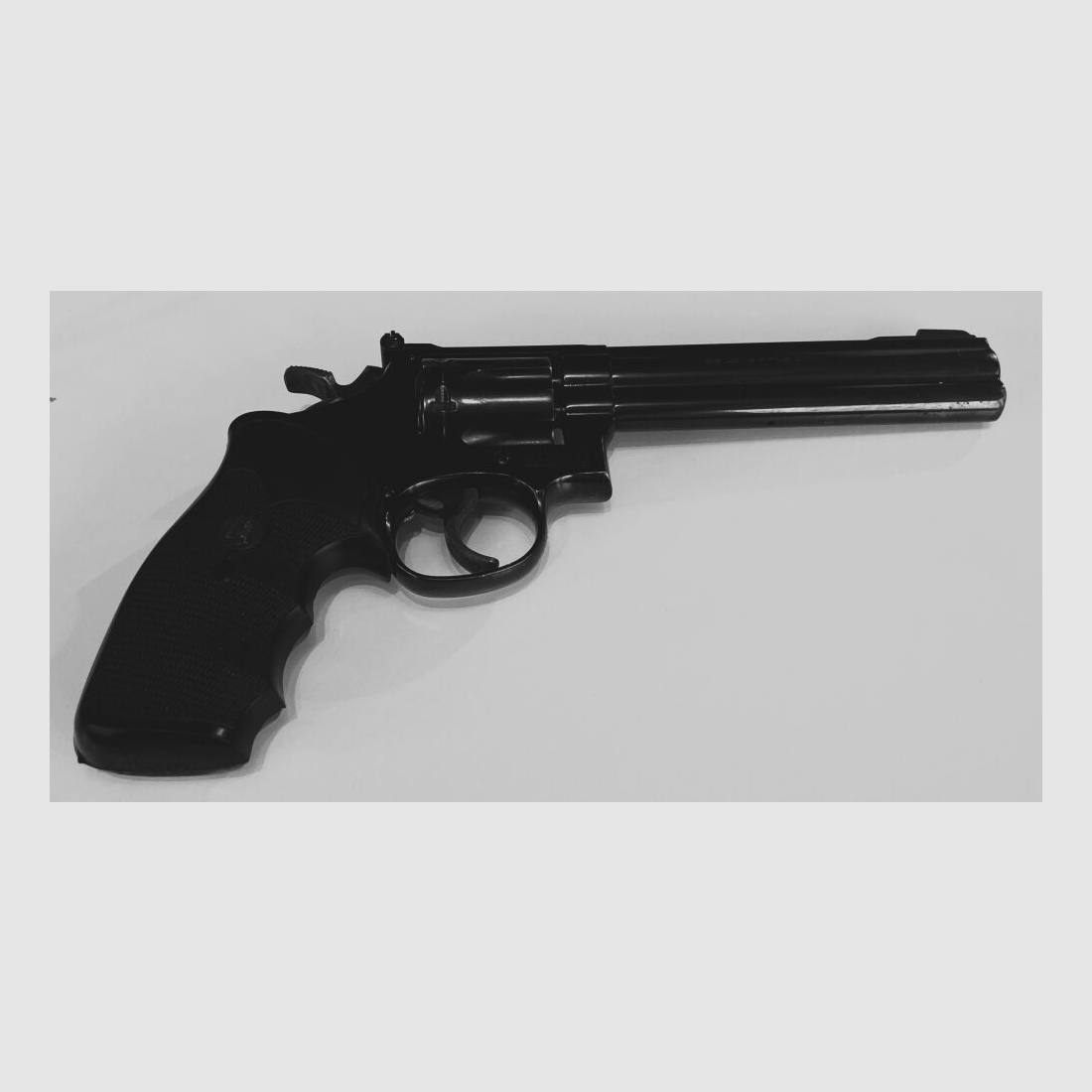 Smith & Wesson 17-6