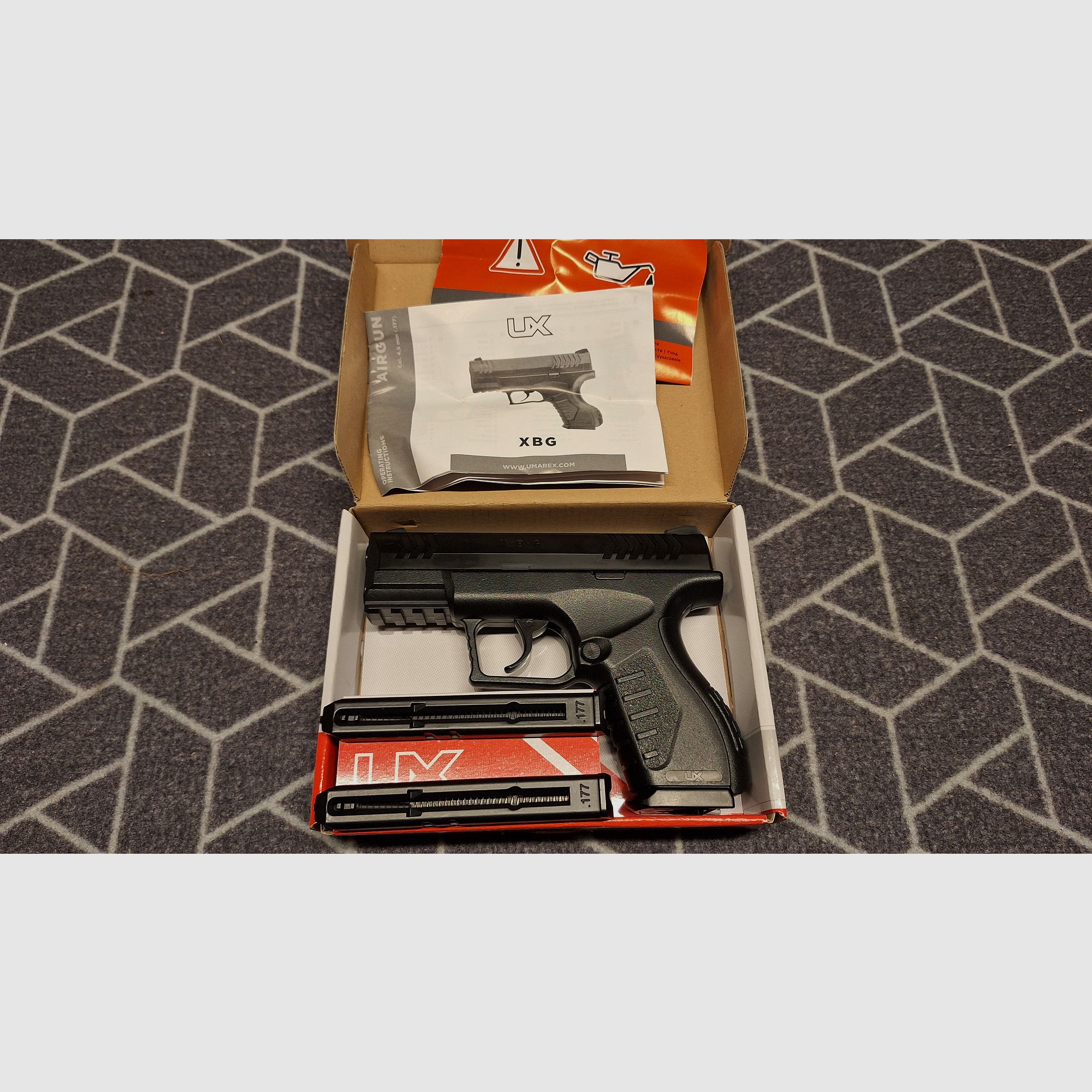 Umarex XBG - 4,5 mm Stahl BB Co2-Pistole 3x Magazine!